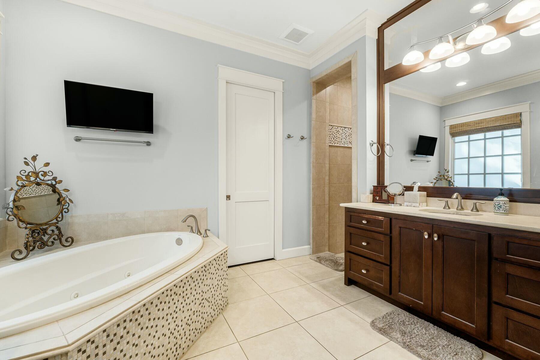 1206 Prospect Promenade