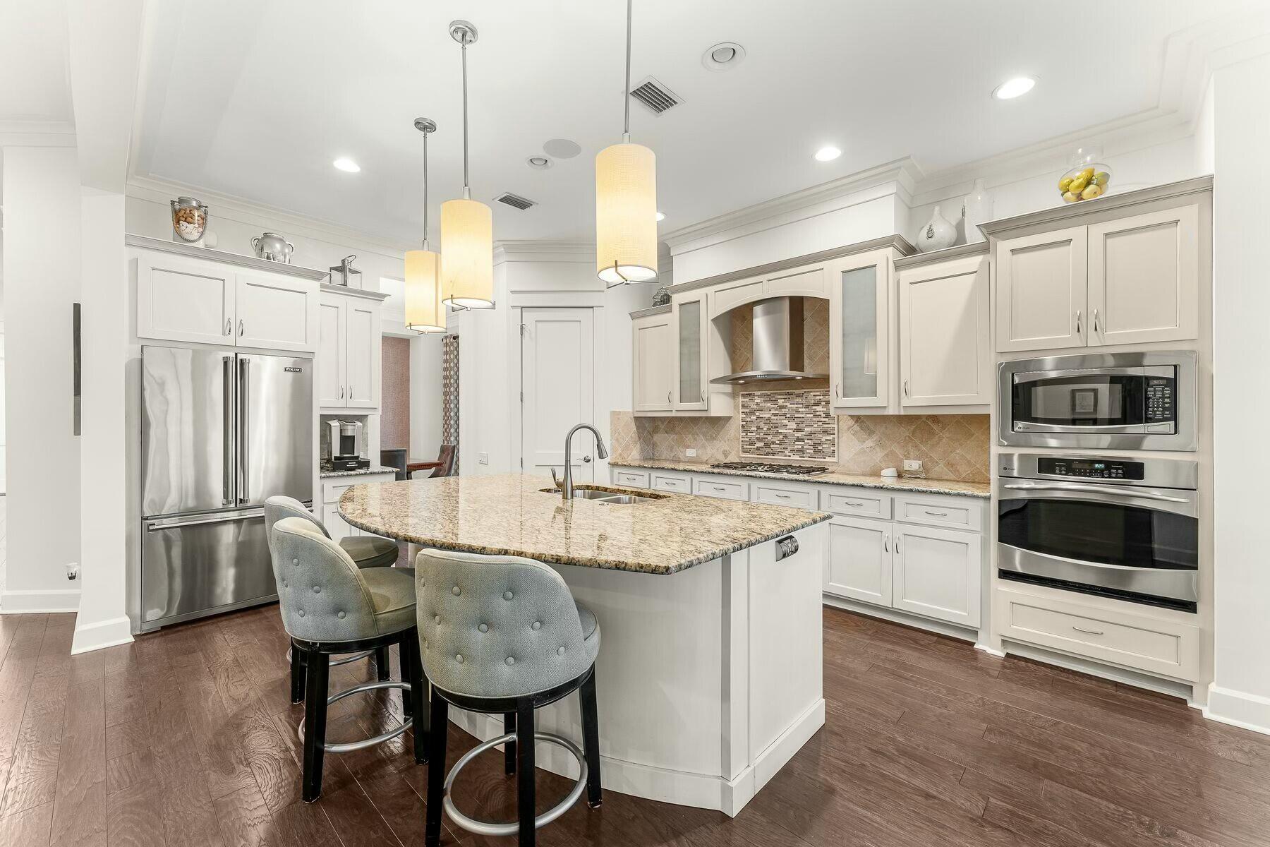 1206 Prospect Promenade