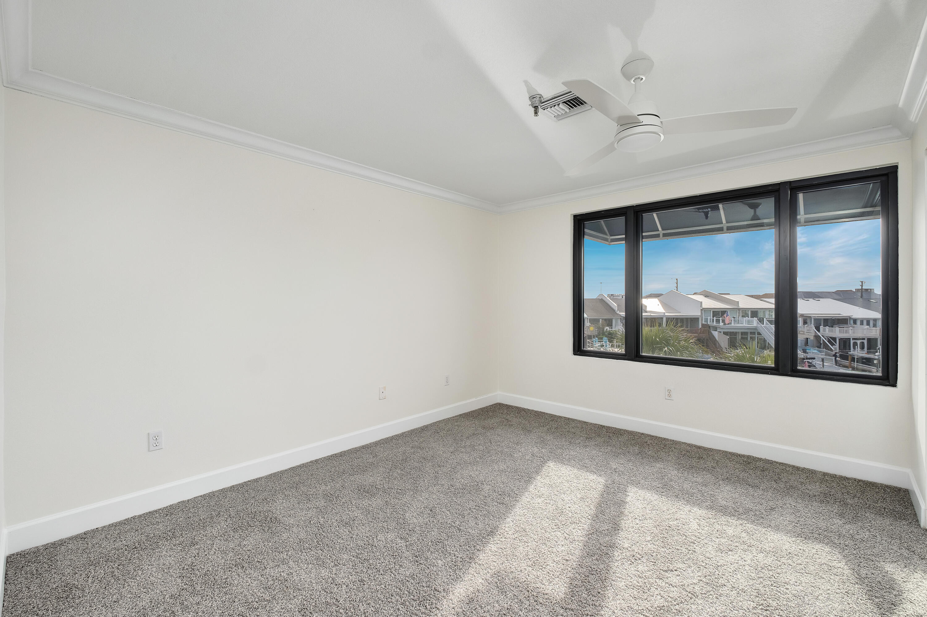 223 Durango Road, 3B