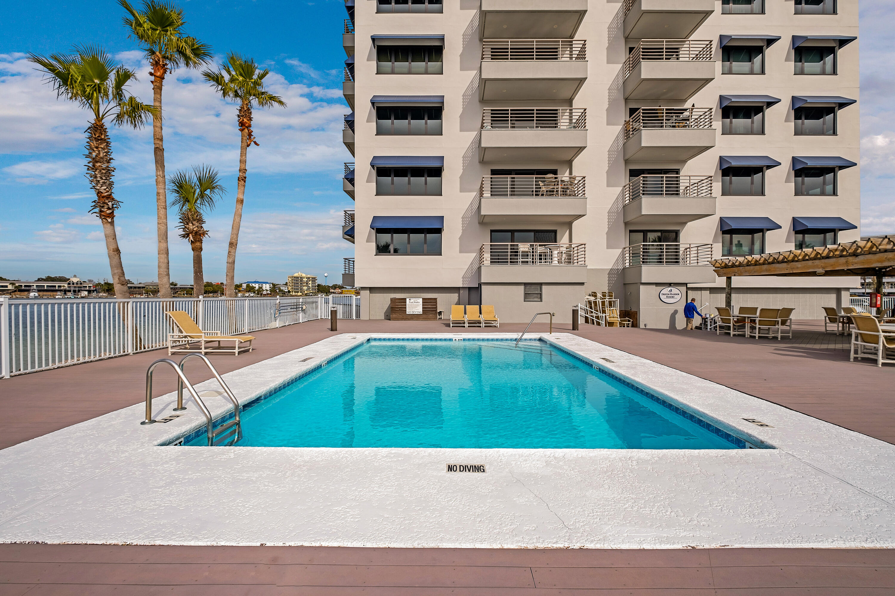223 Durango Road, 3B