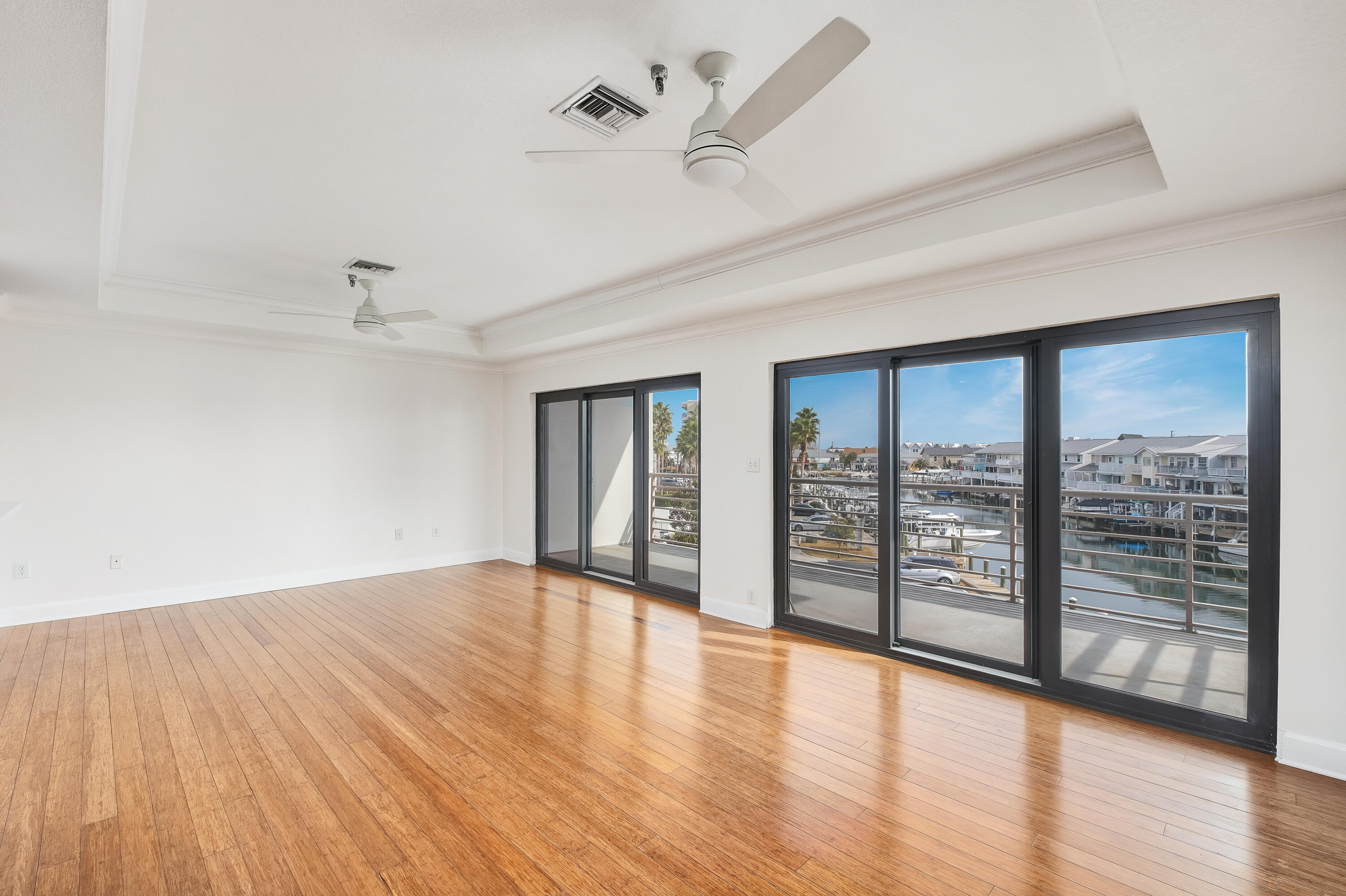 223 Durango Road, 3B