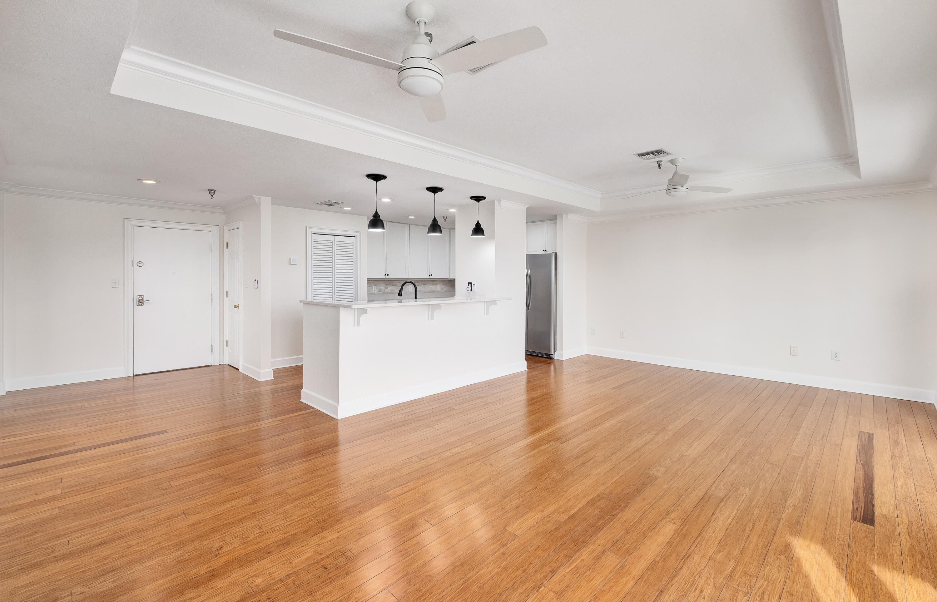 223 Durango Road, 3B