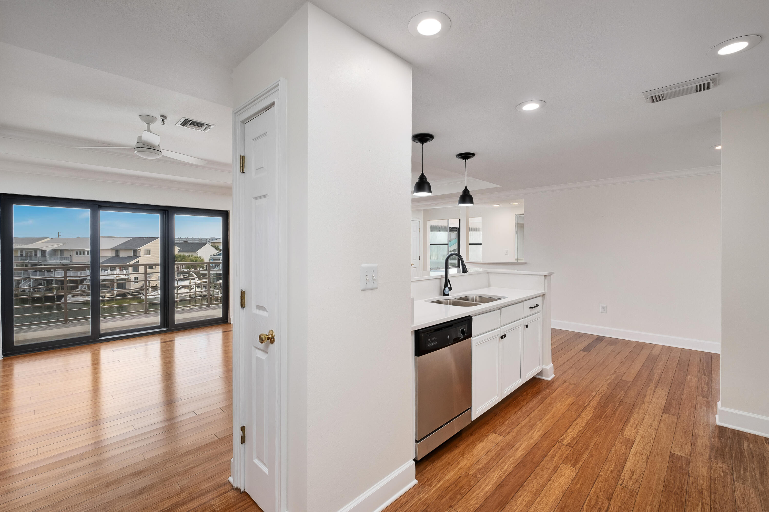 223 Durango Road, 3B