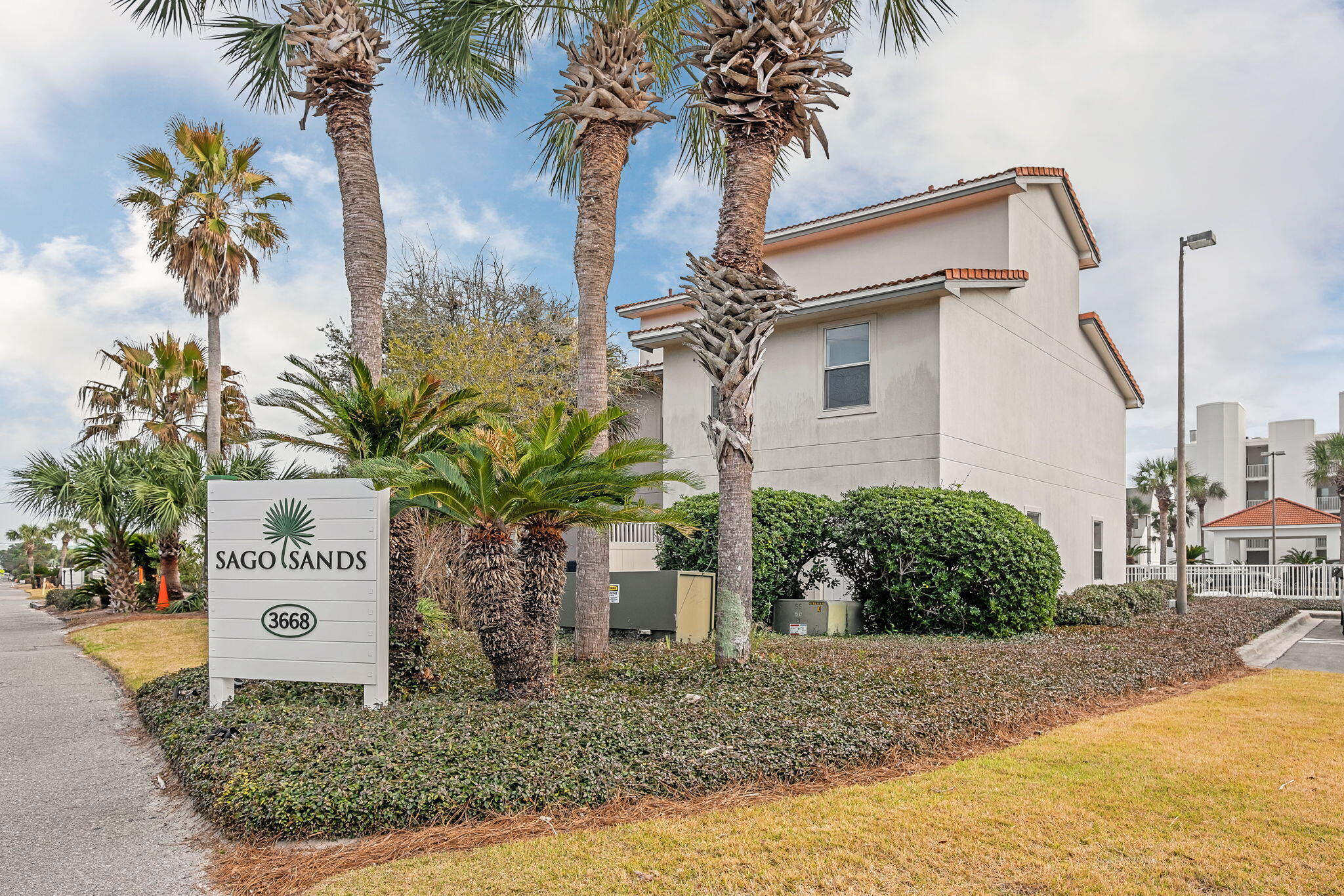 3668 East County Highway 30A, Townhouse A