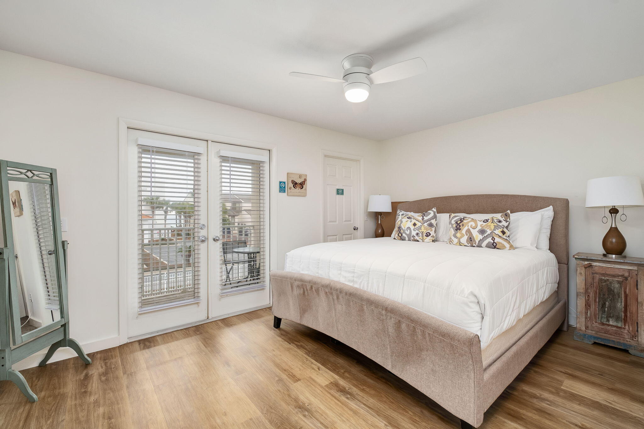 3668 East County Highway 30A, Townhouse A