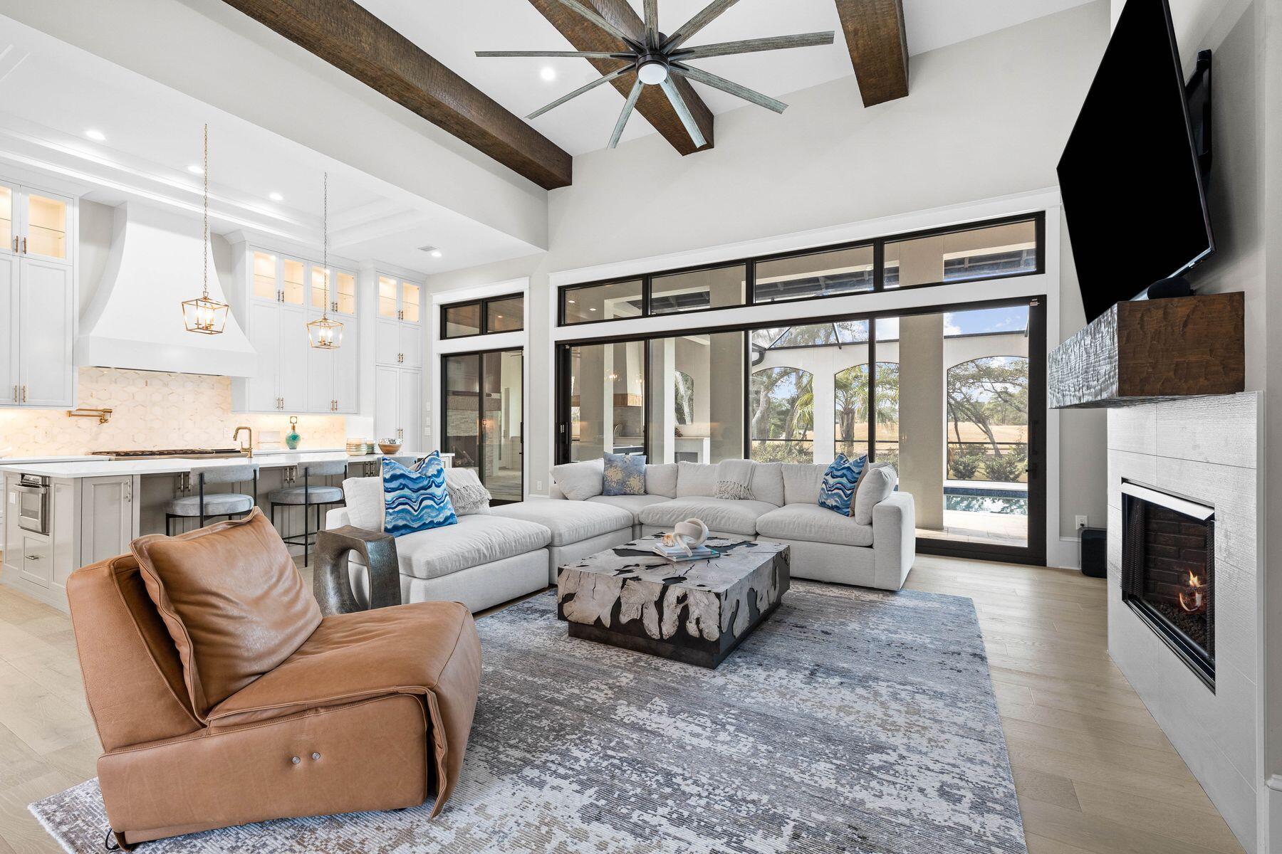 2939 Pine Valley Drive