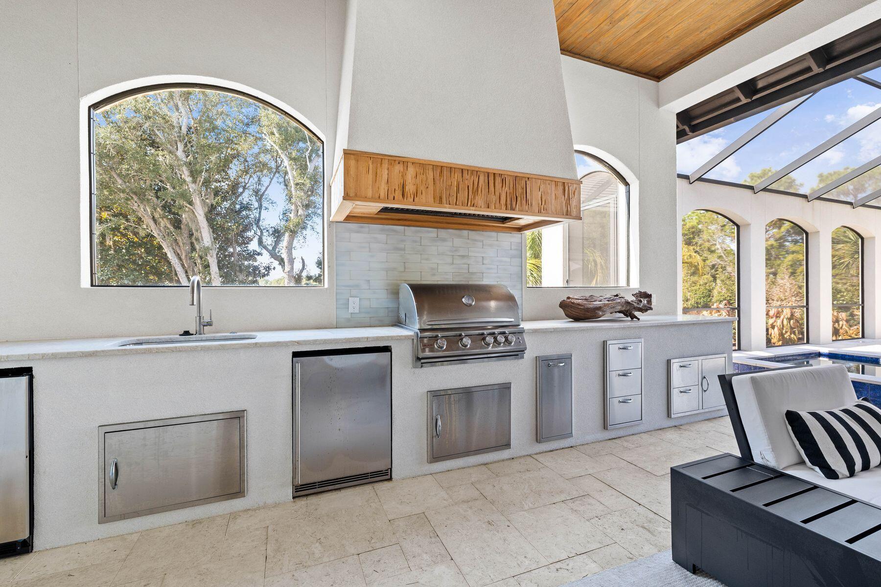 2939 Pine Valley Drive