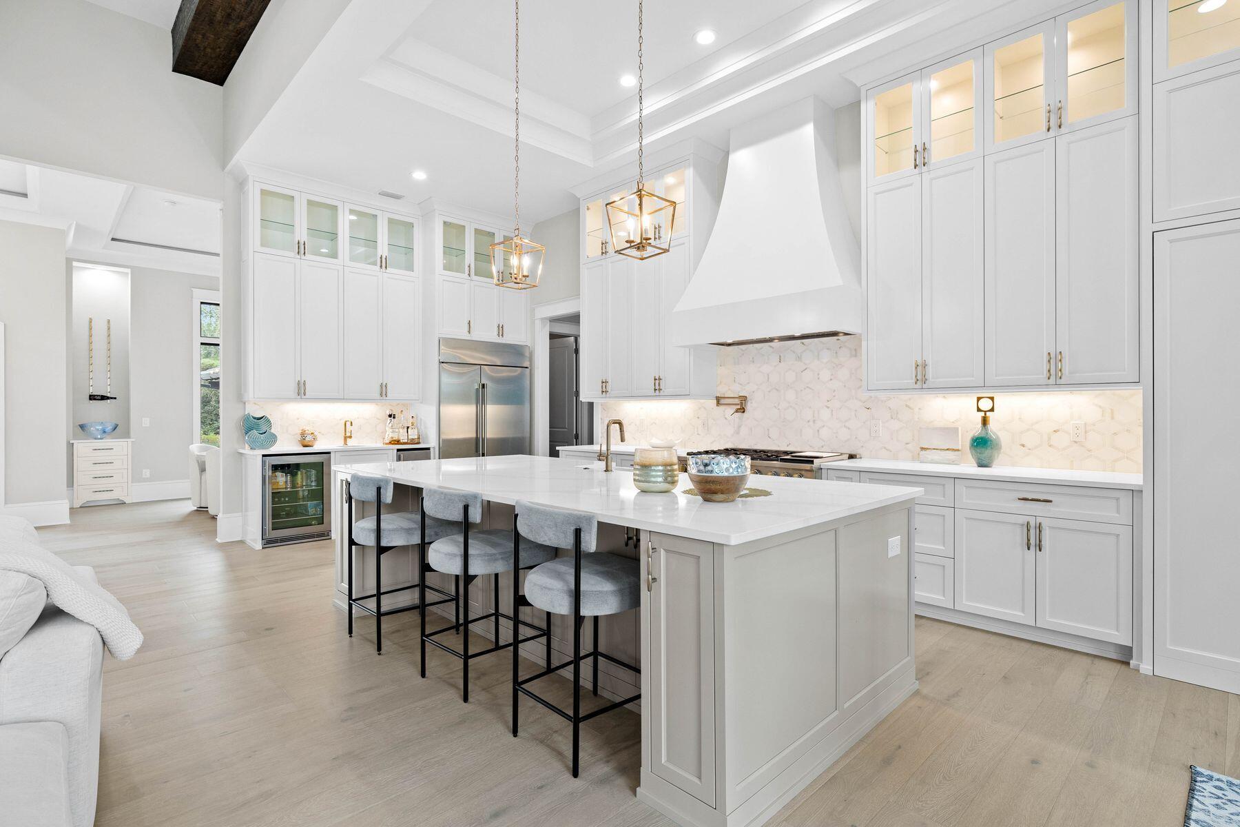 2939 Pine Valley Drive