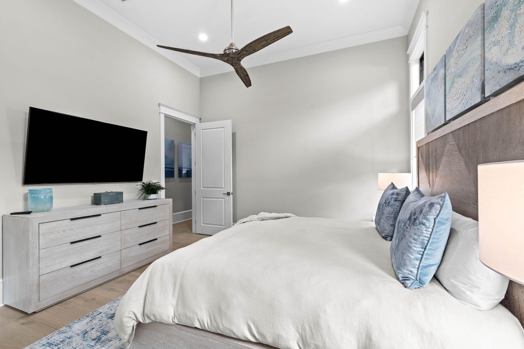 2939 Pine Valley Drive