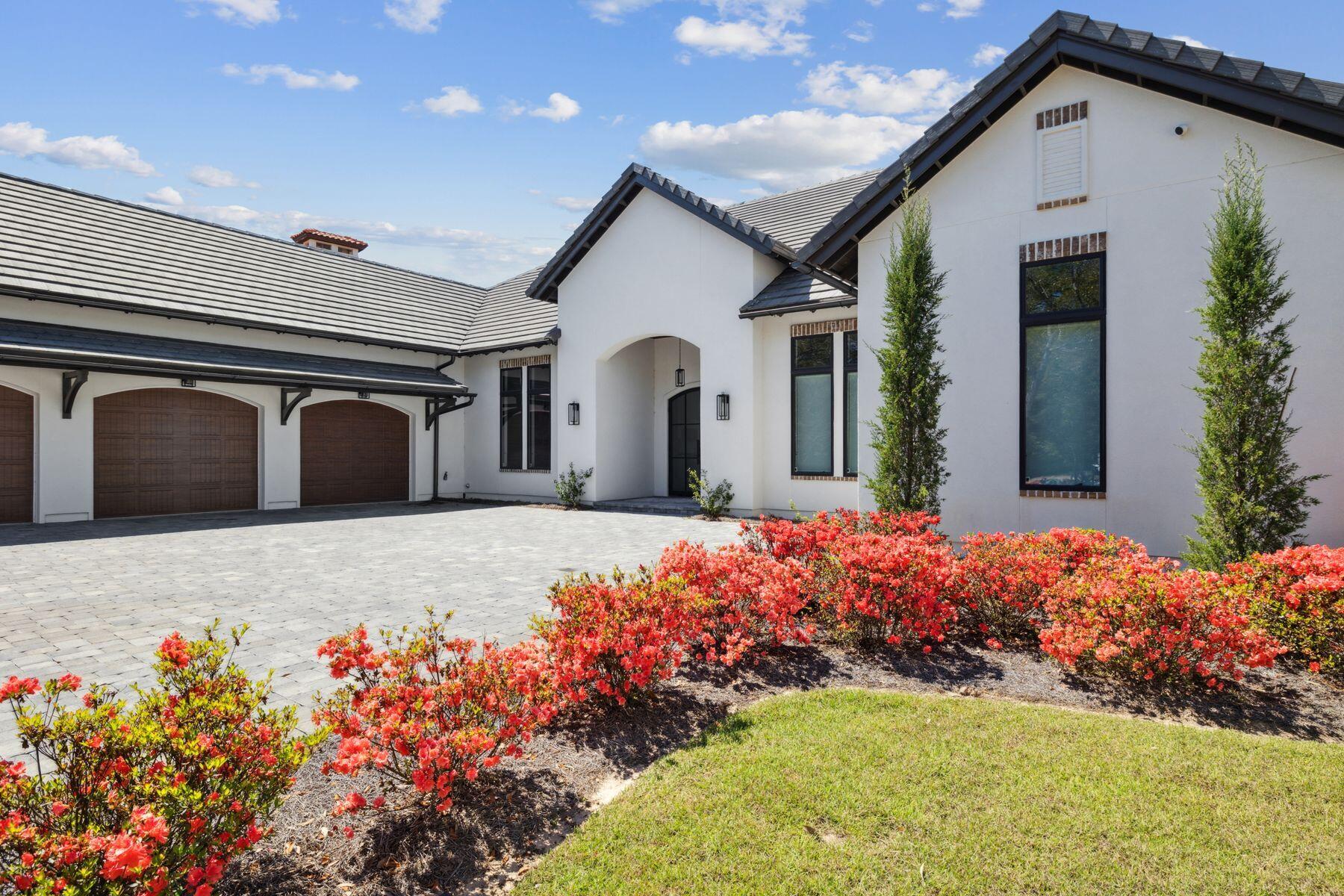 2939 Pine Valley Drive