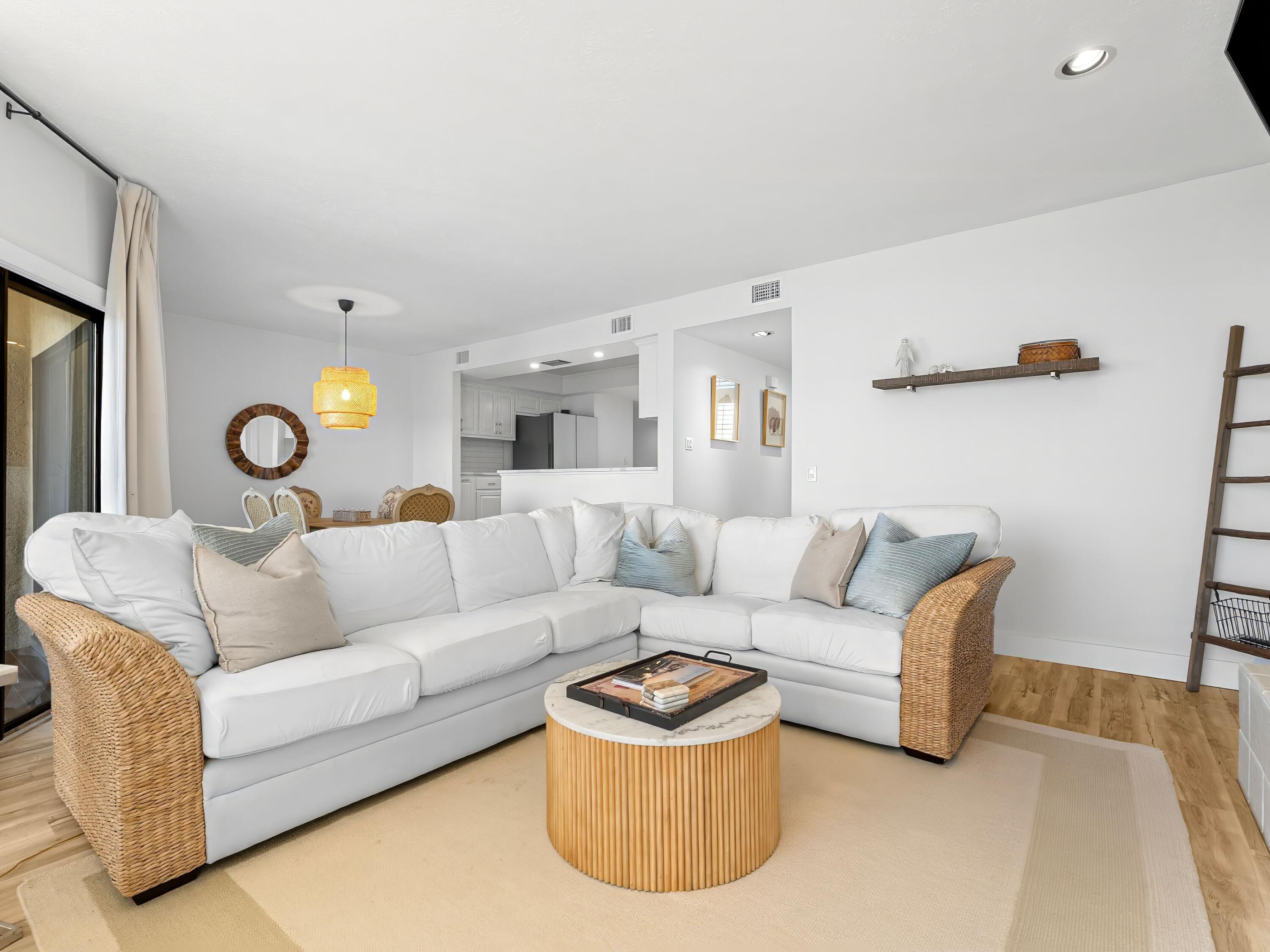 425 Bayshore Drive, 18