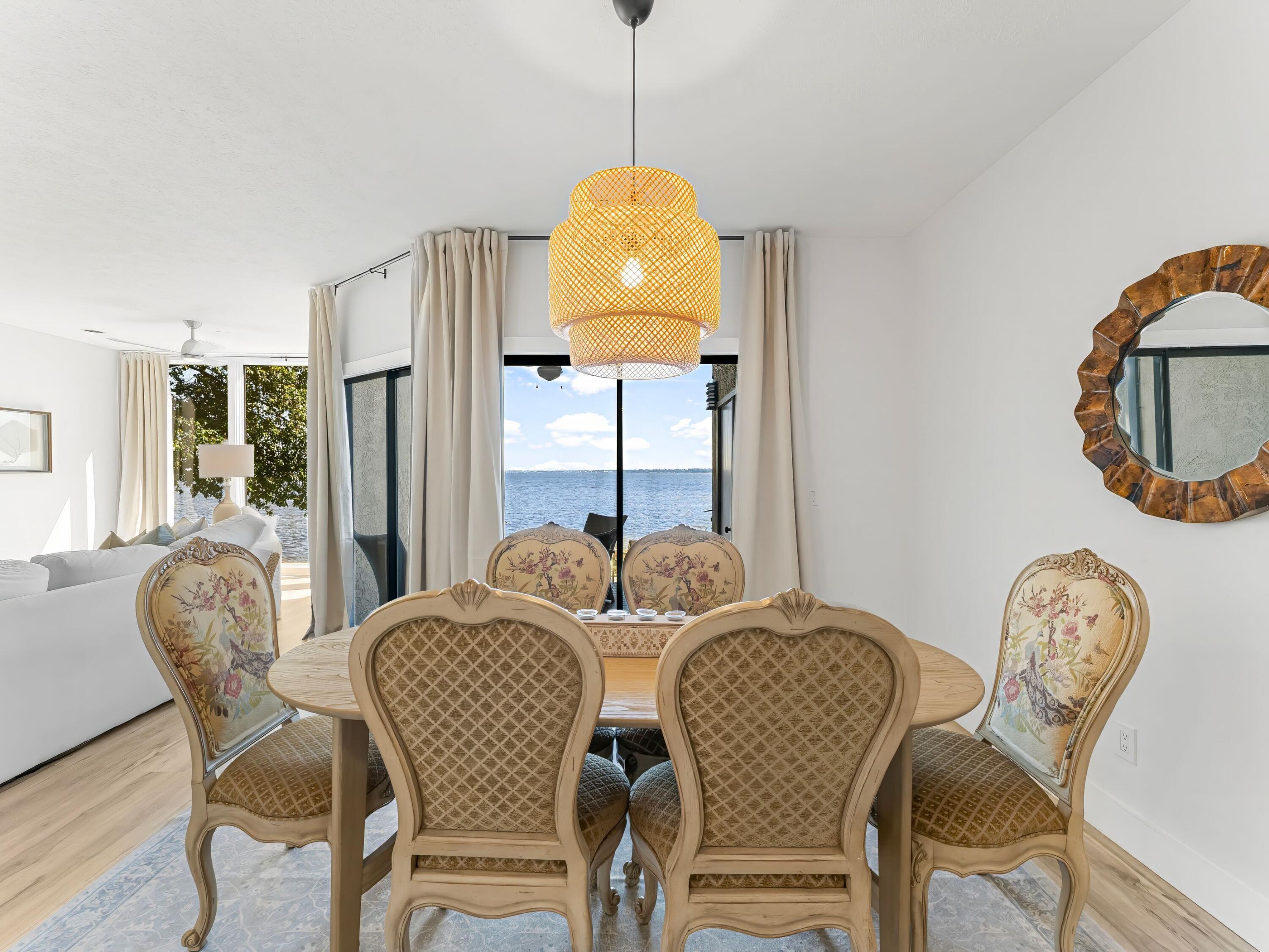 425 Bayshore Drive, 18