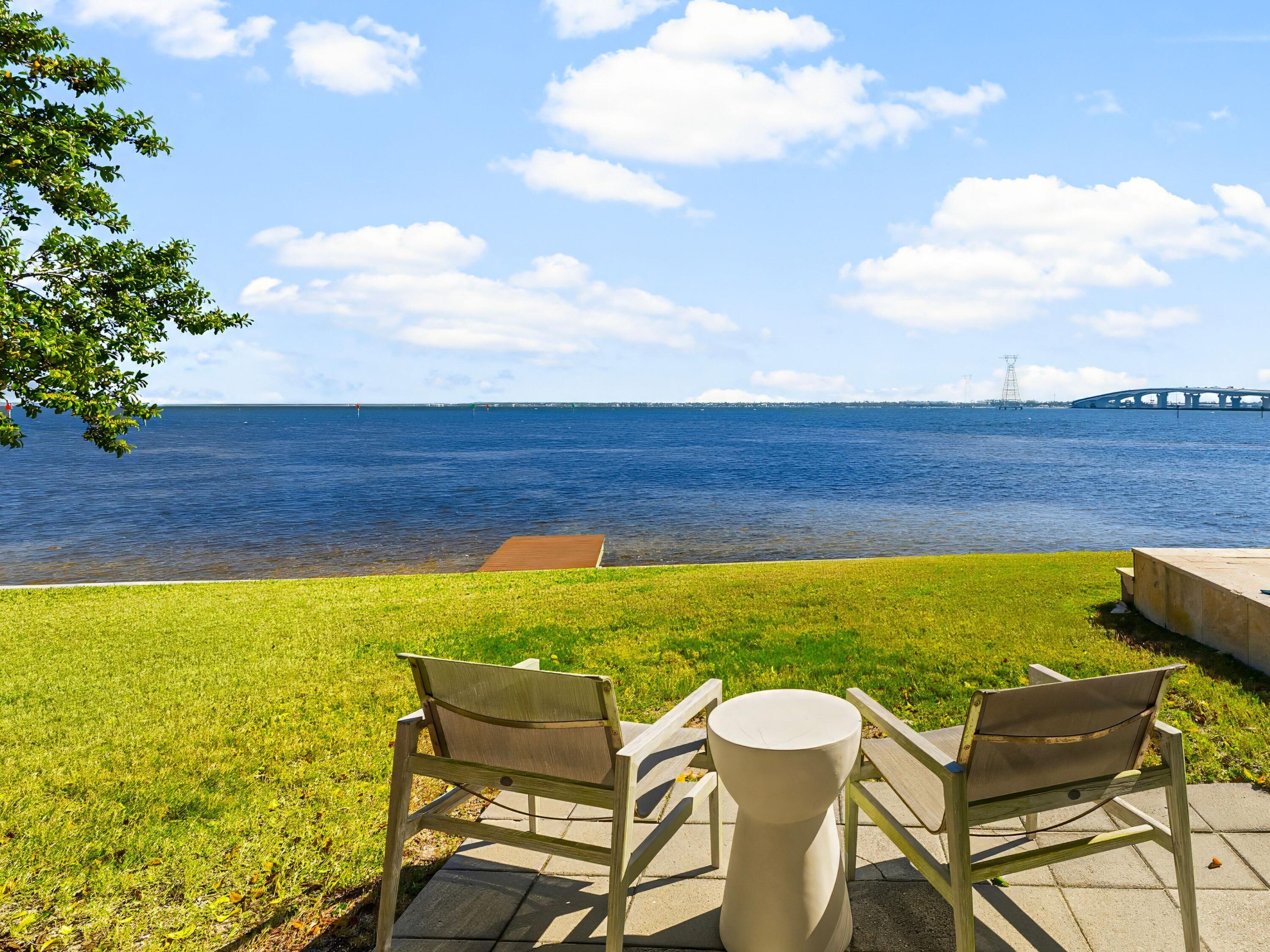 425 Bayshore Drive, 18