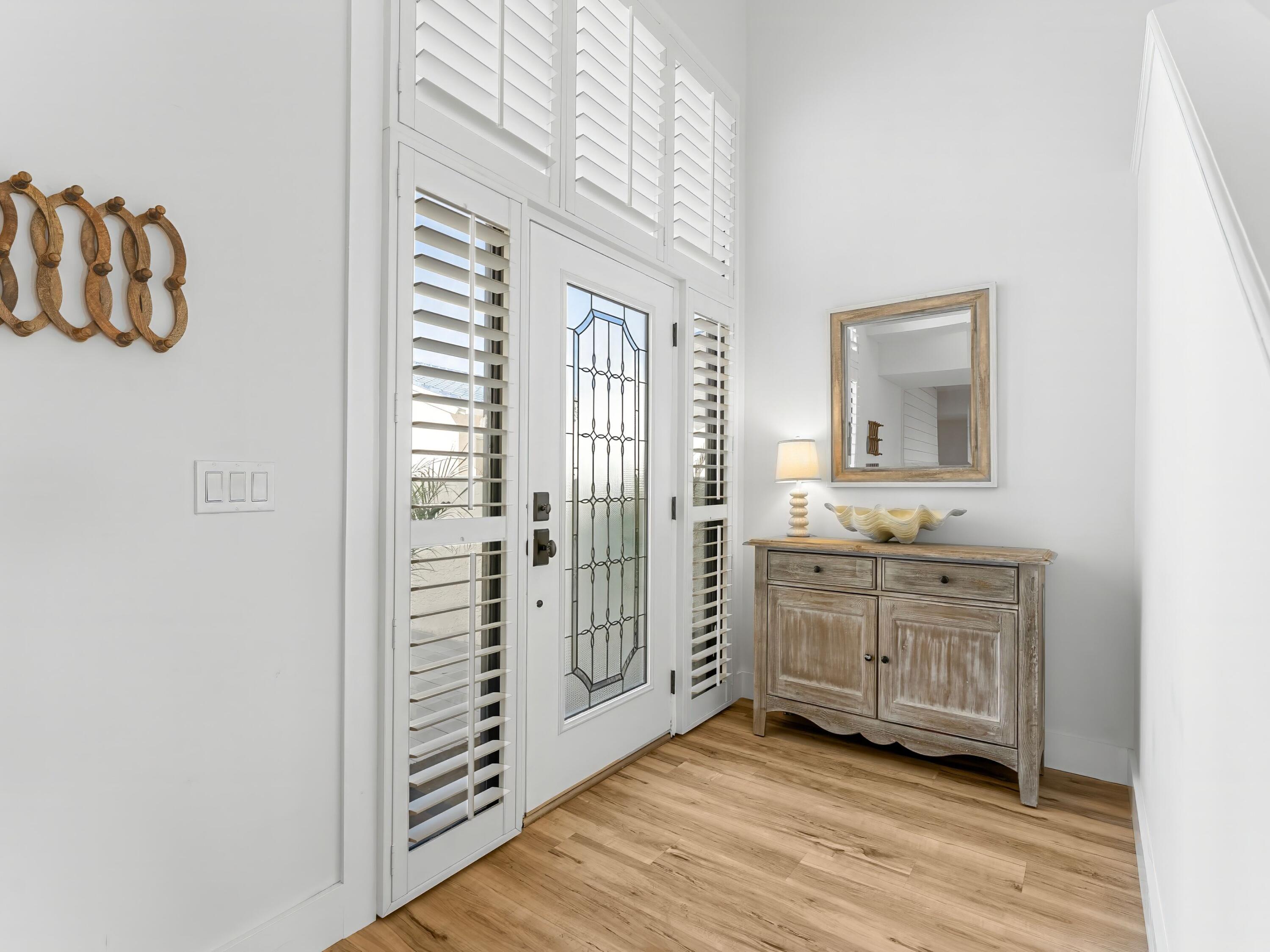 425 Bayshore Drive, 18