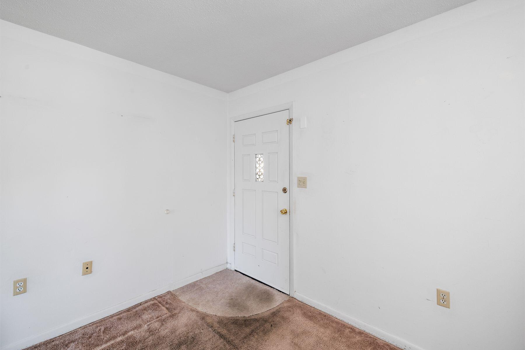 46 NW Reed Place