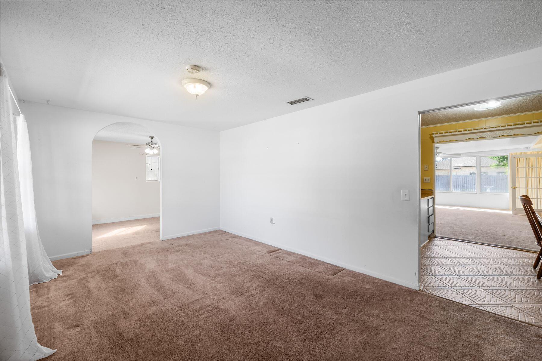 46 NW Reed Place