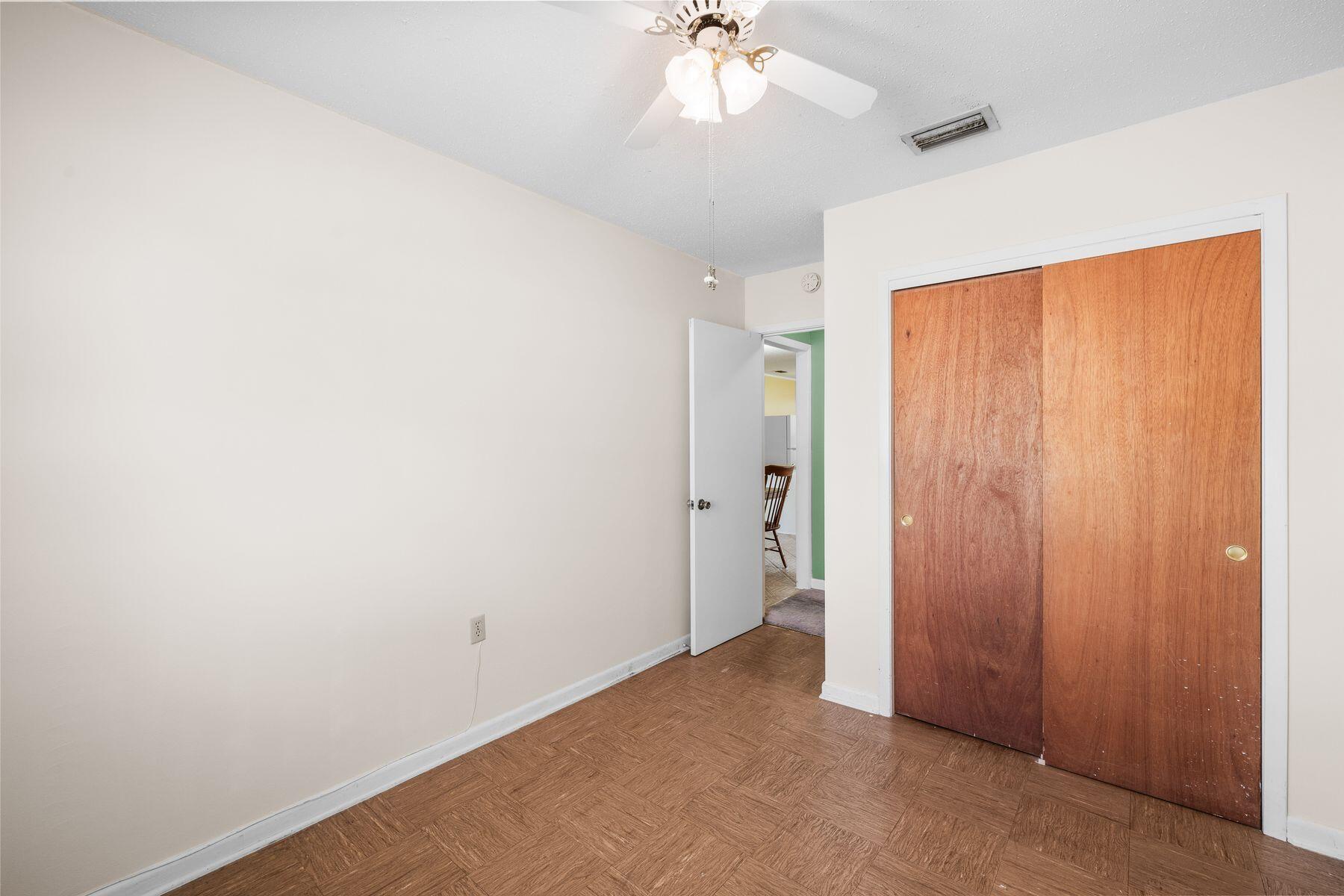 46 NW Reed Place