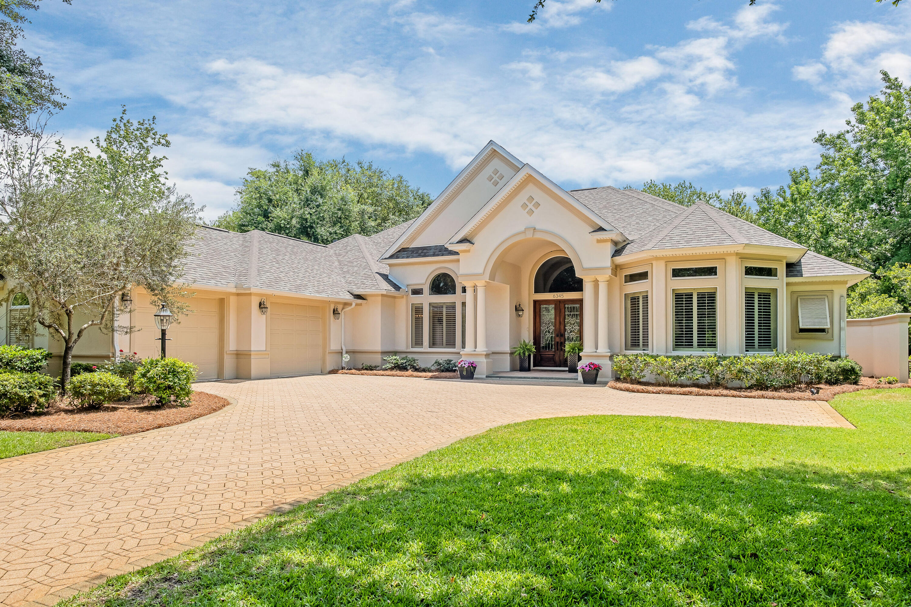 6345 Augusta Cove