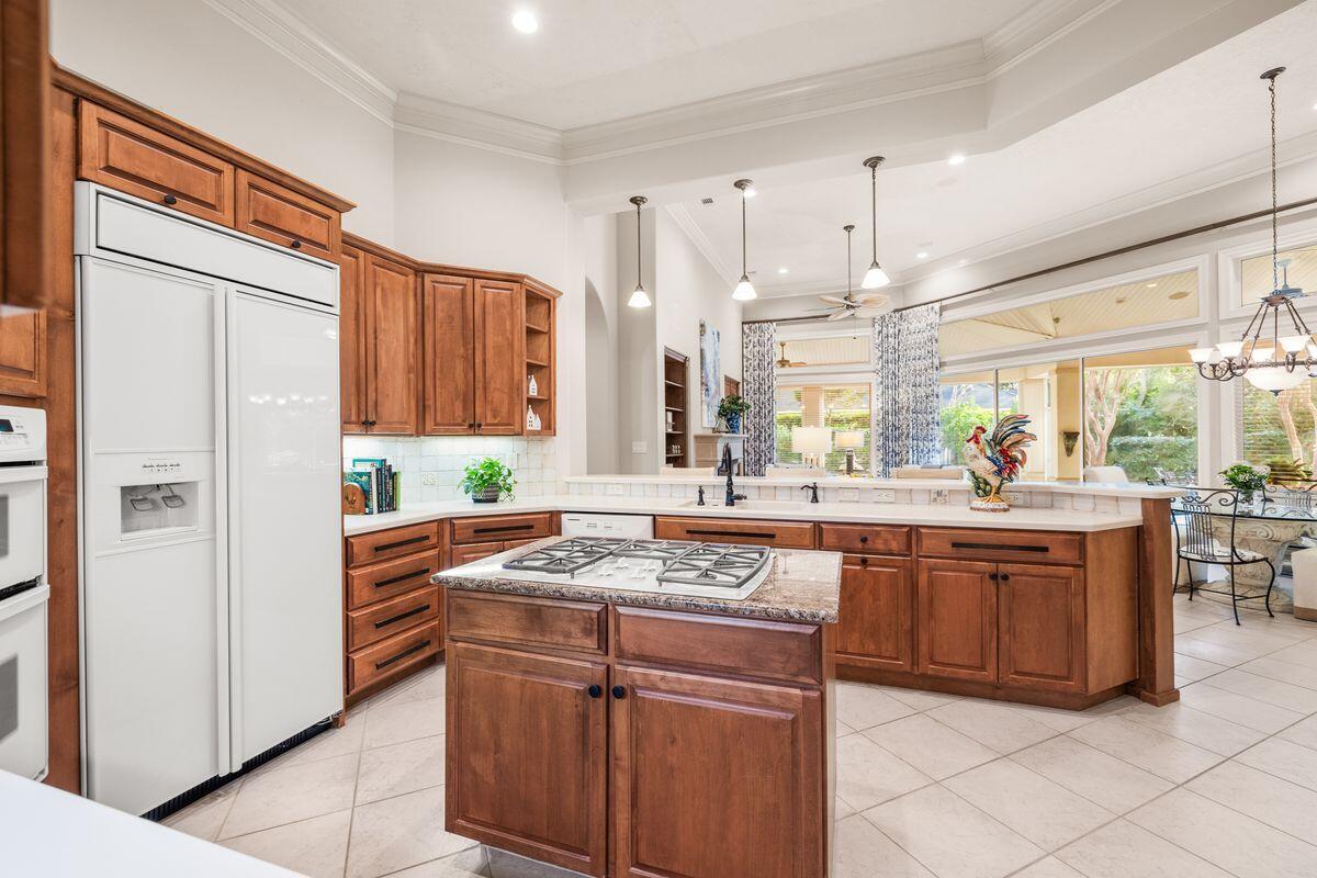 6345 Augusta Cove