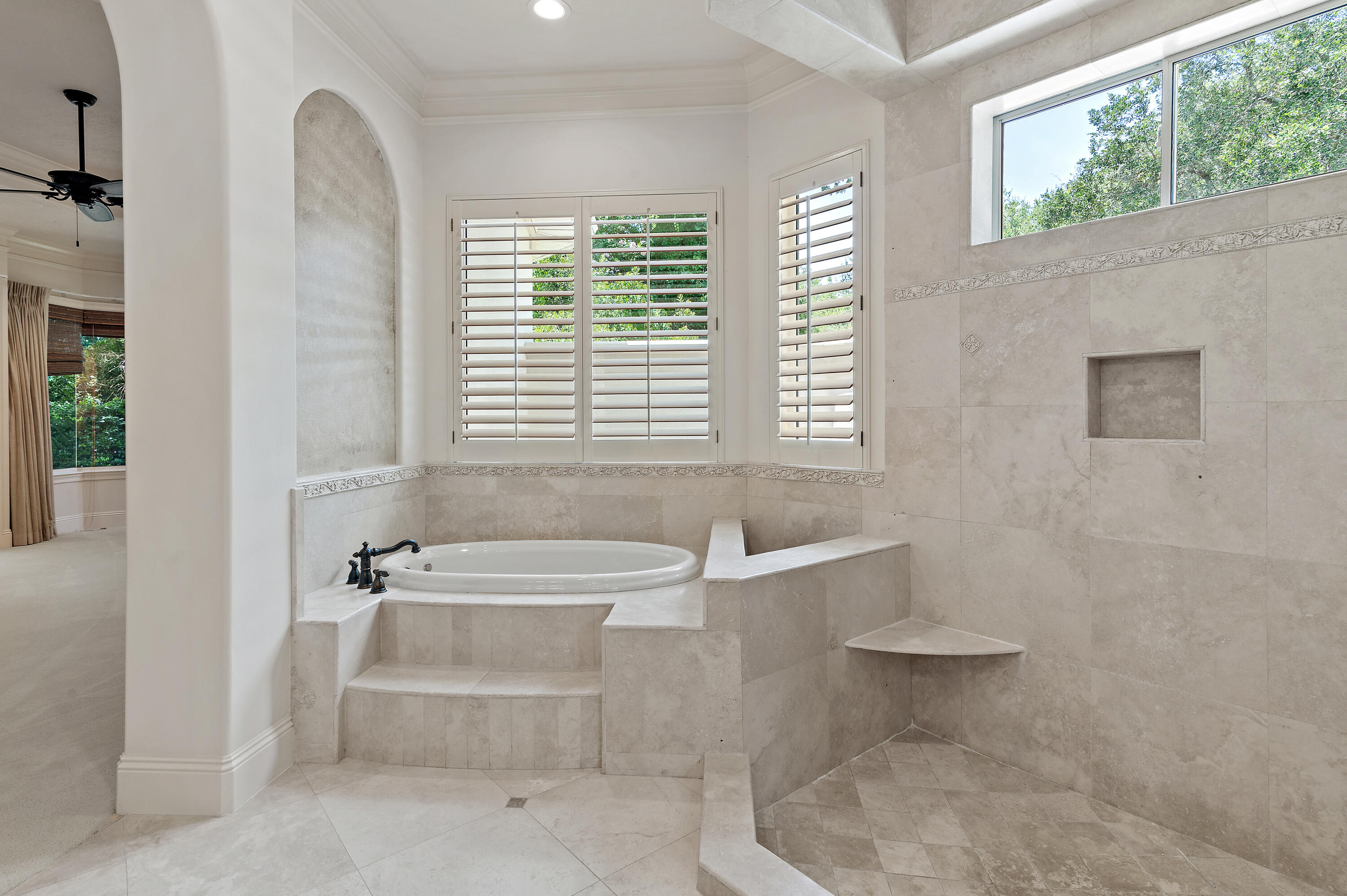 6345 Augusta Cove
