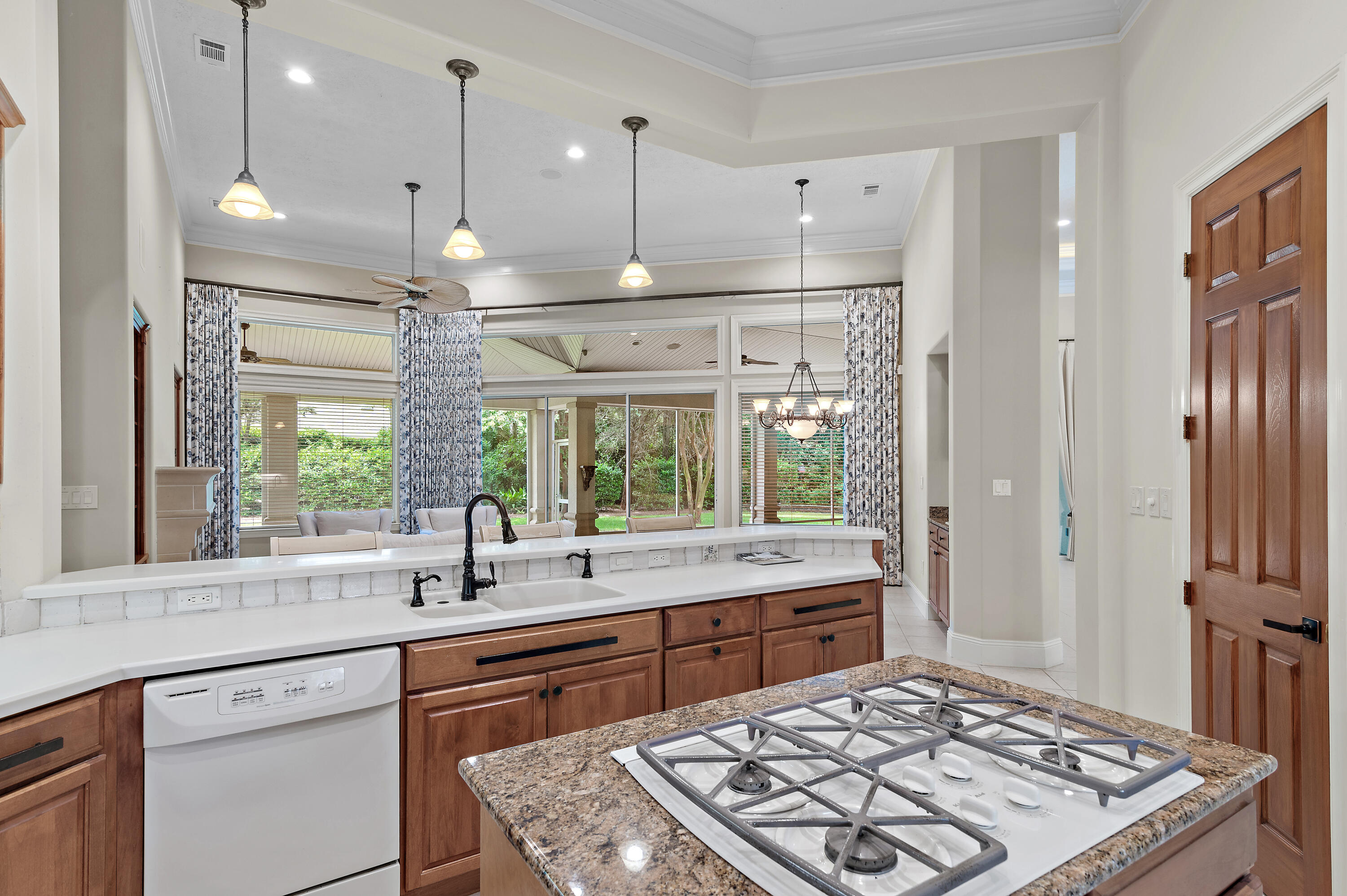 6345 Augusta Cove