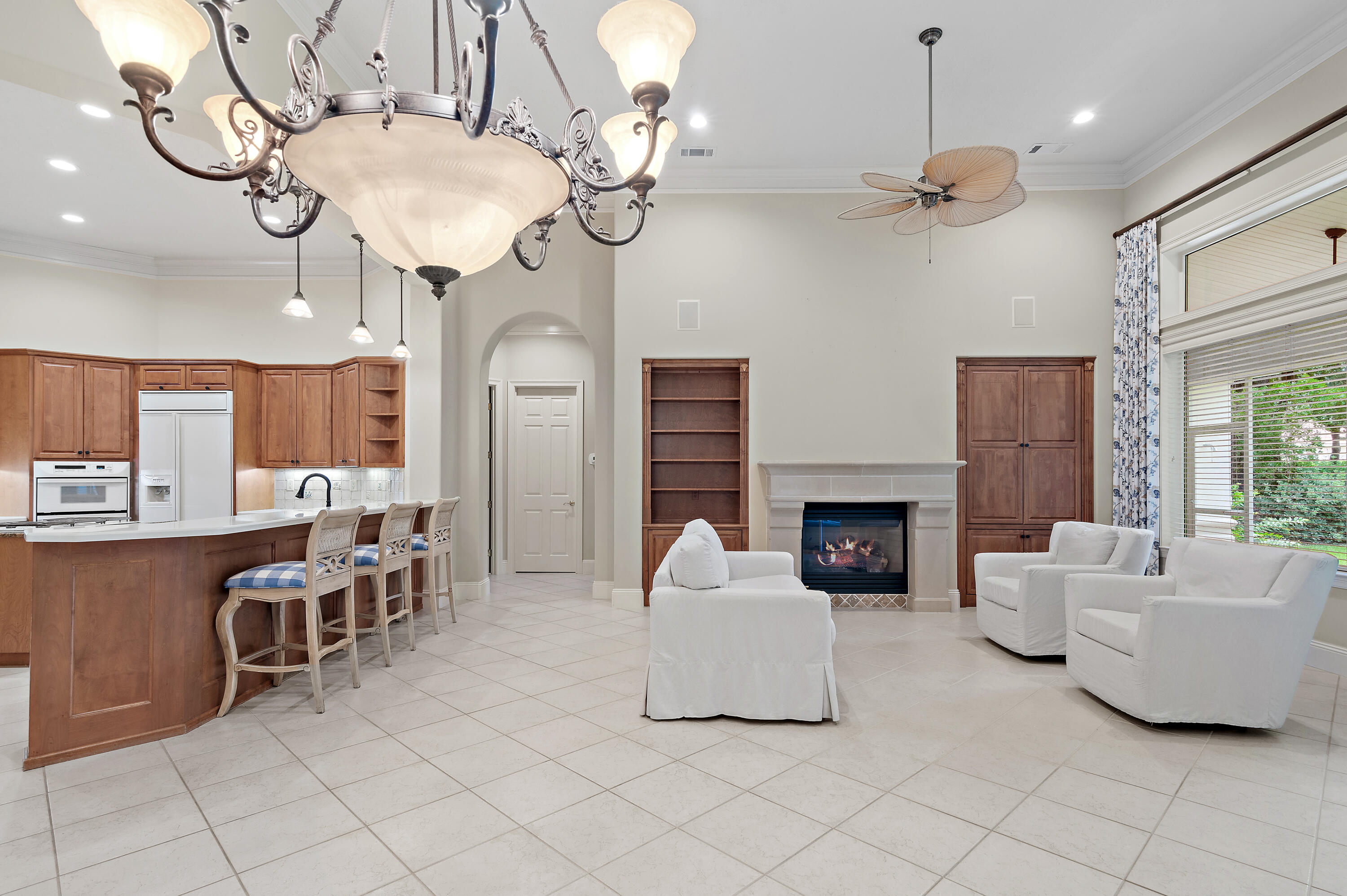 6345 Augusta Cove