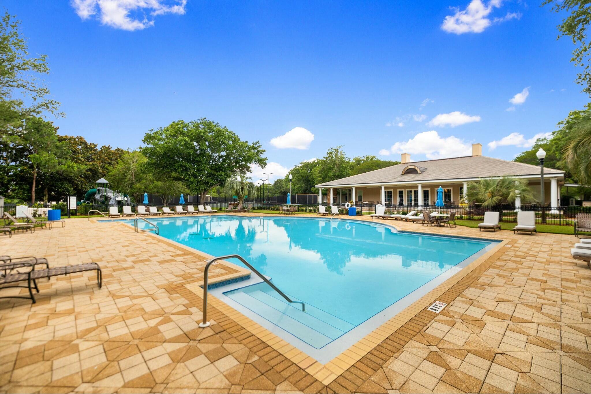 6345 Augusta Cove