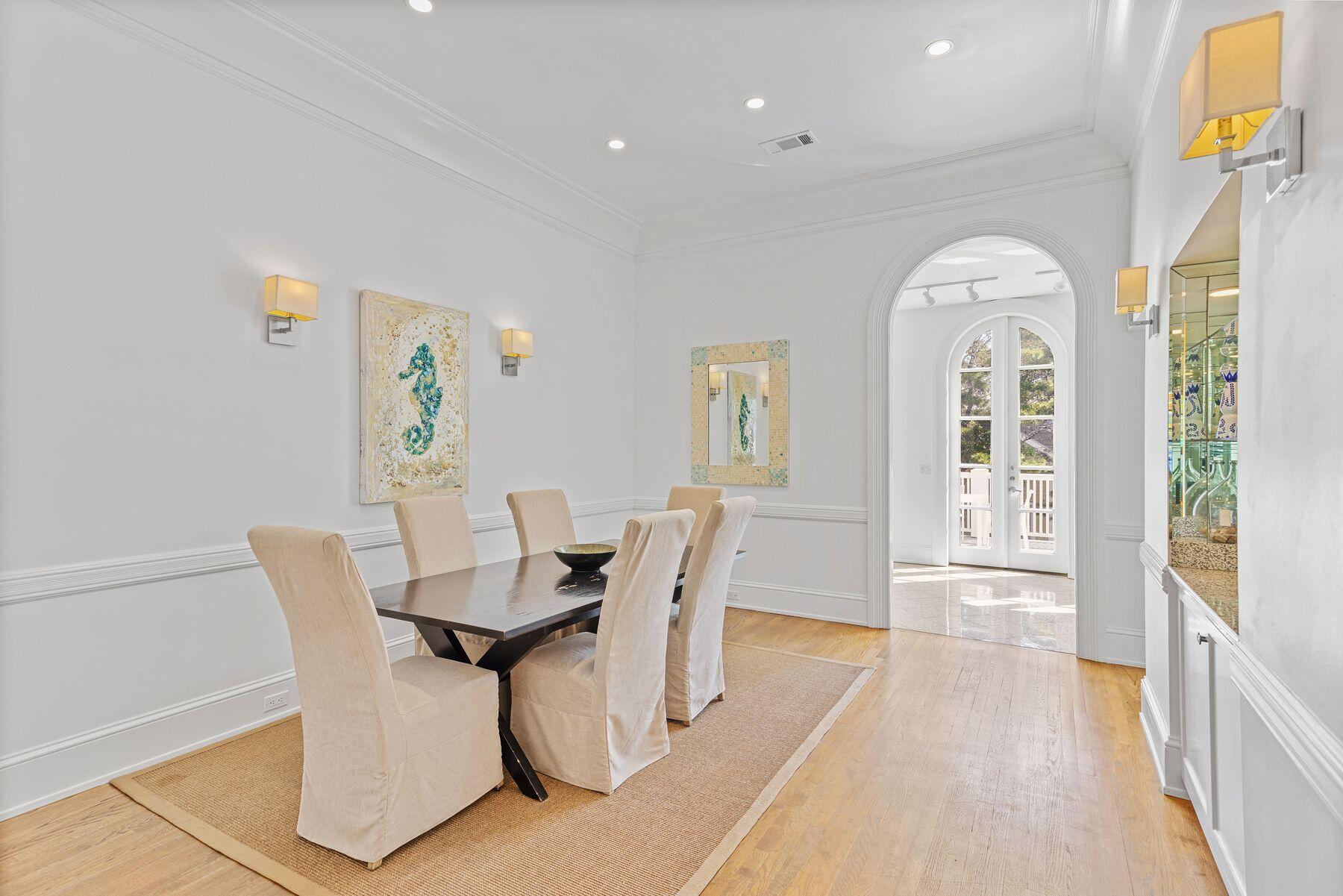 203 Ruskin Place