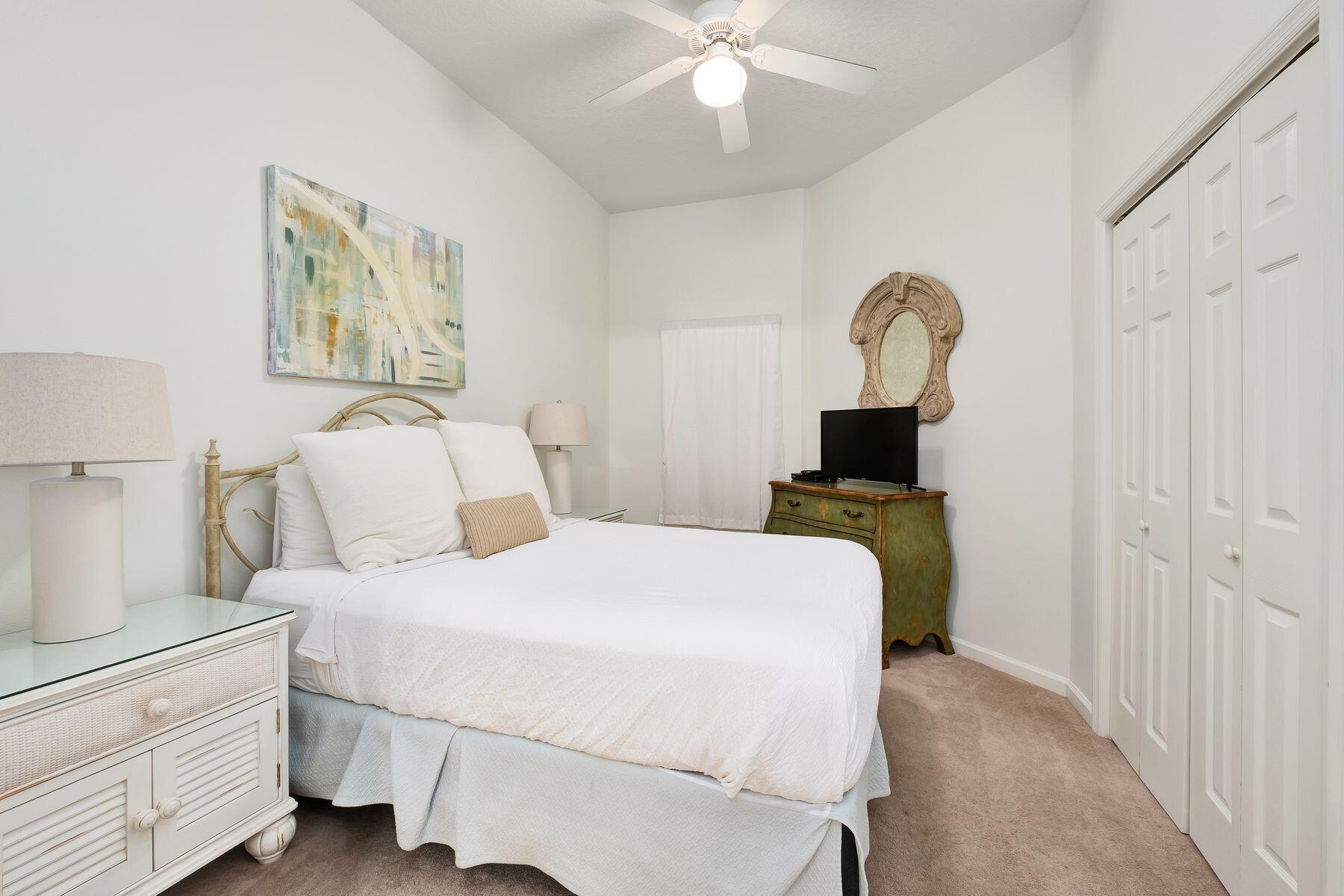 15 Chivas Lane, # 404A