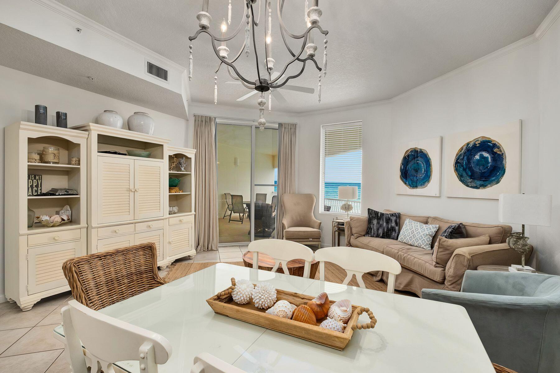 15 Chivas Lane, # 404A