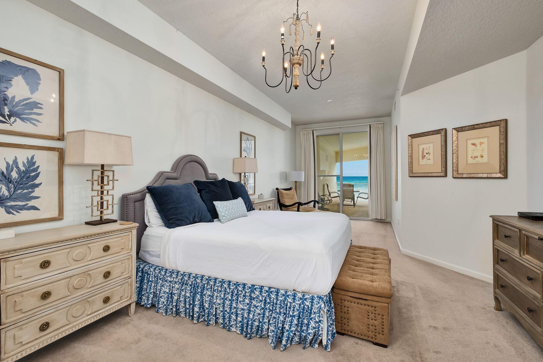 15 Chivas Lane, # 404A