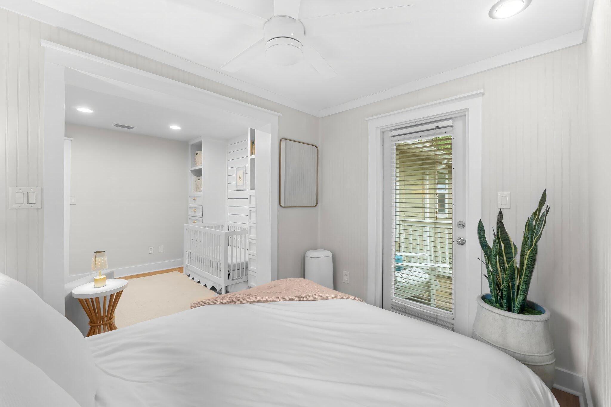 77 E Georgie Street