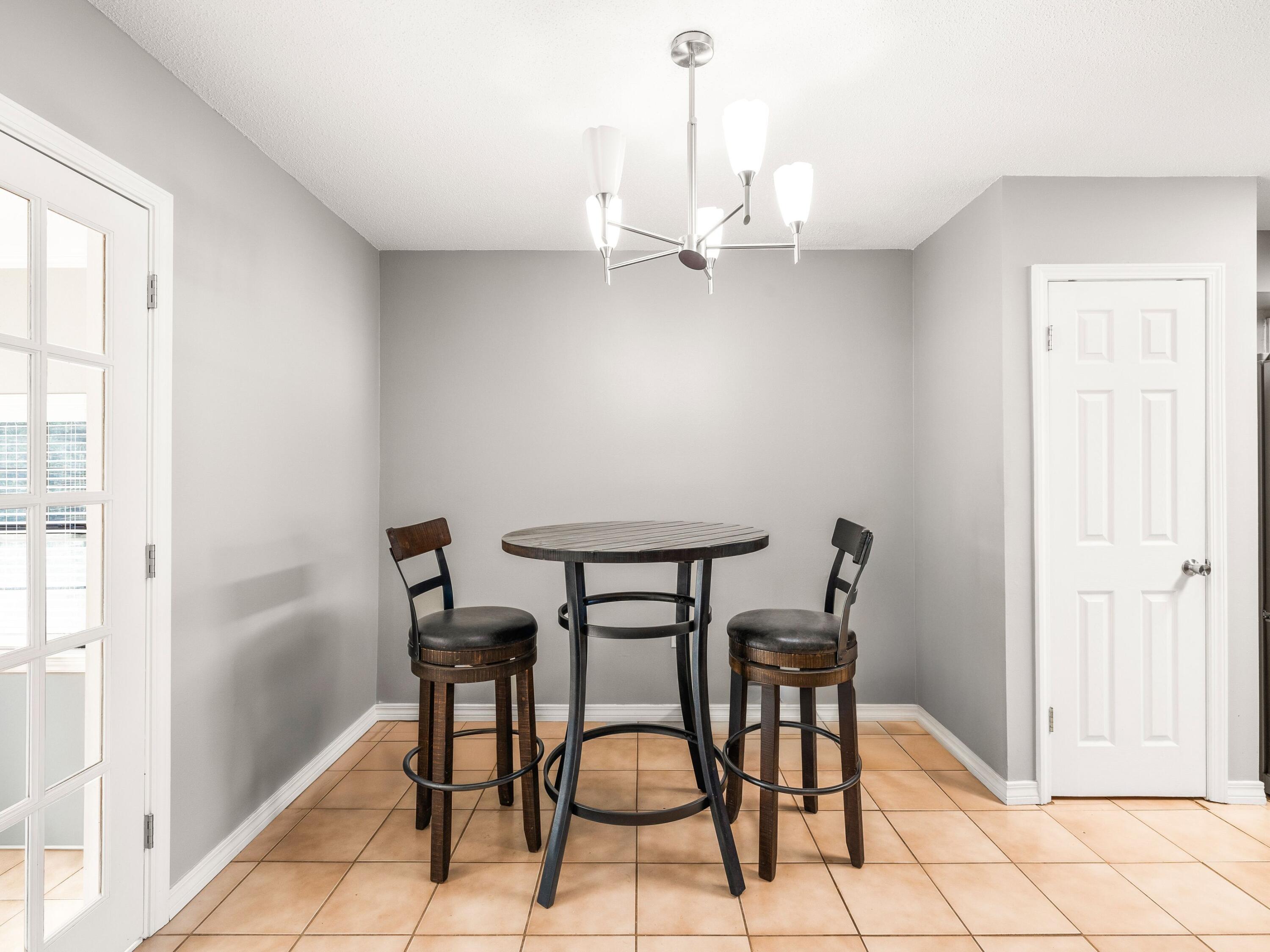 2554 Oleander Drive
