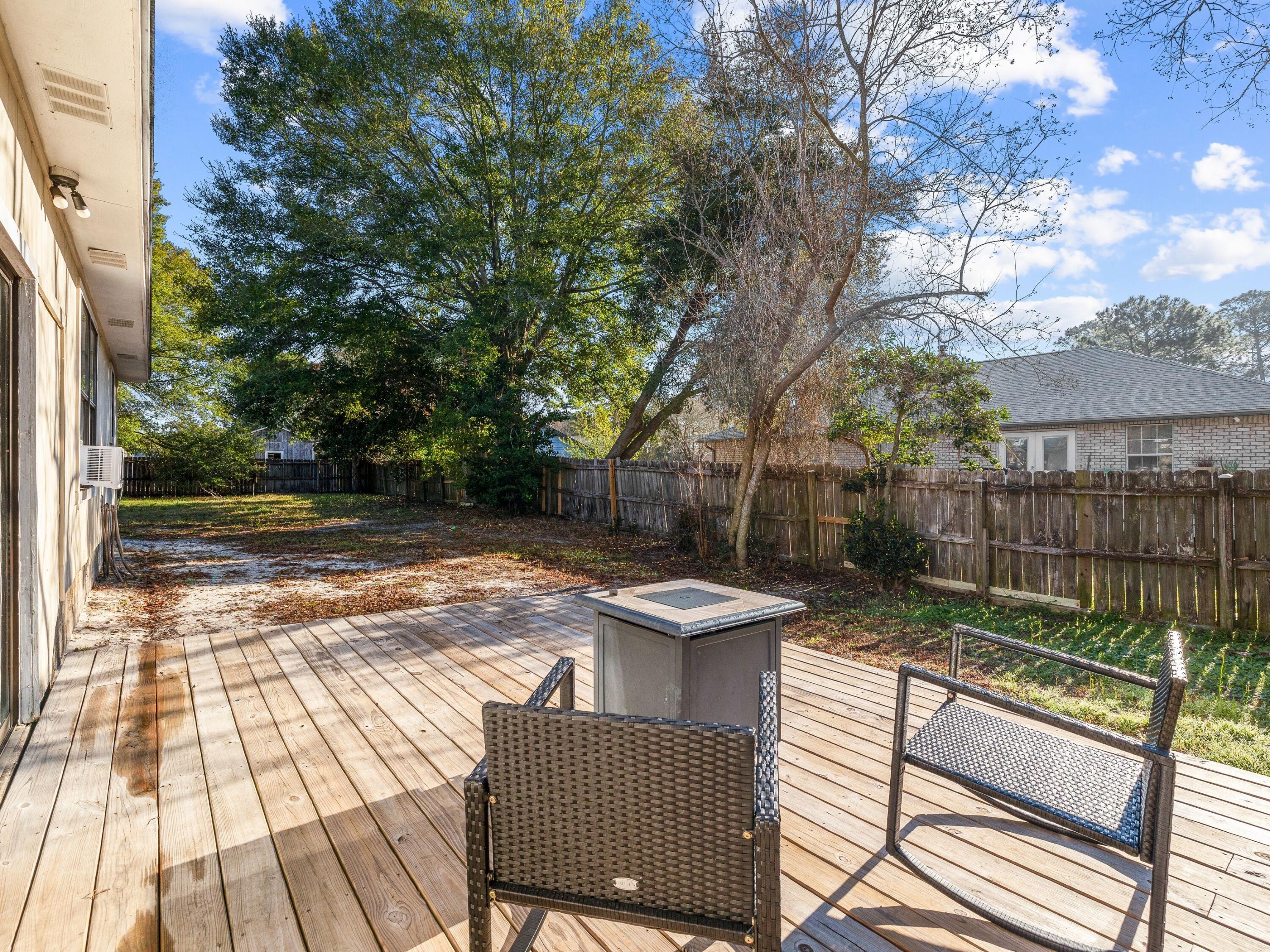 2554 Oleander Drive