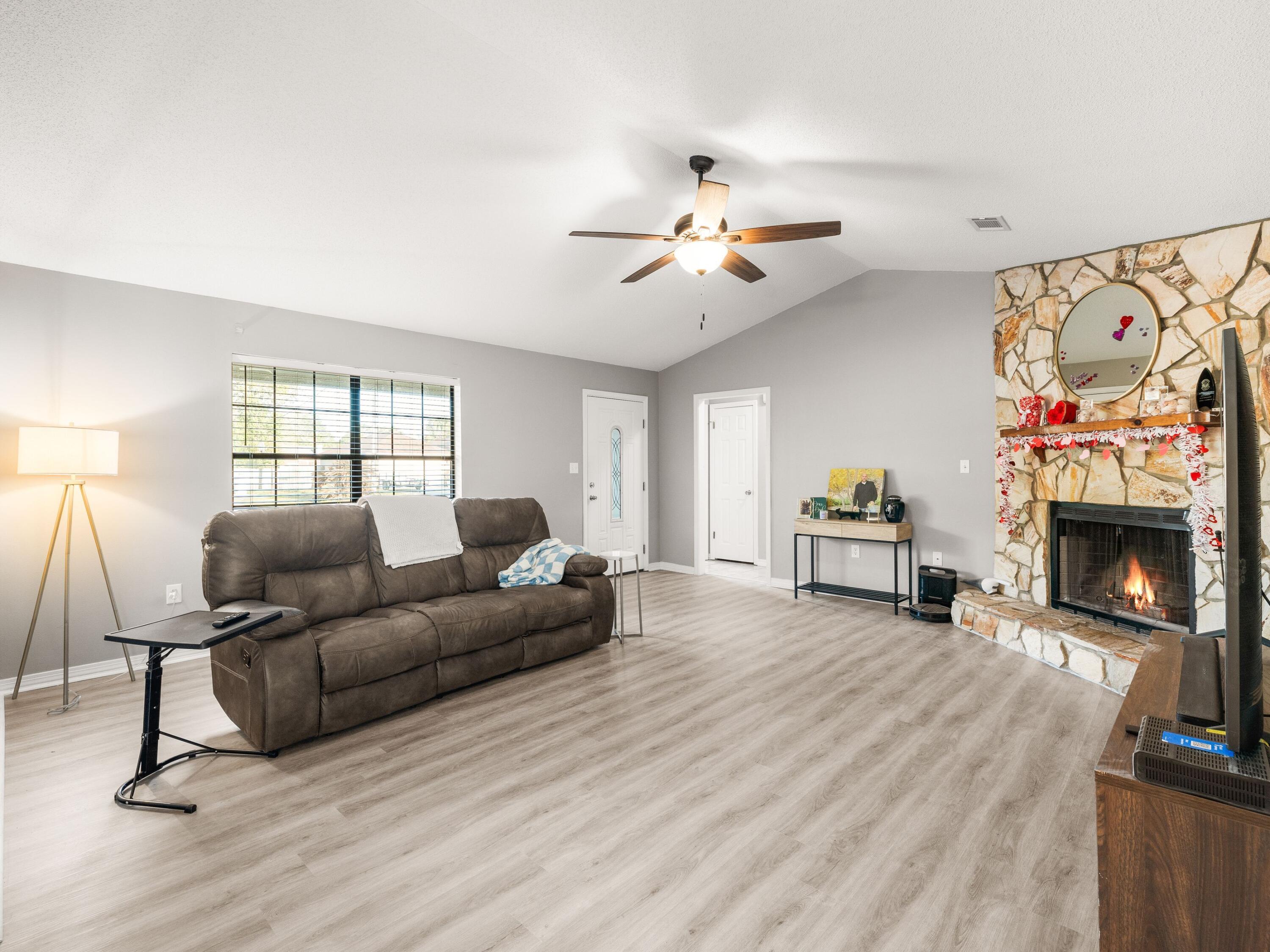 2554 Oleander Drive