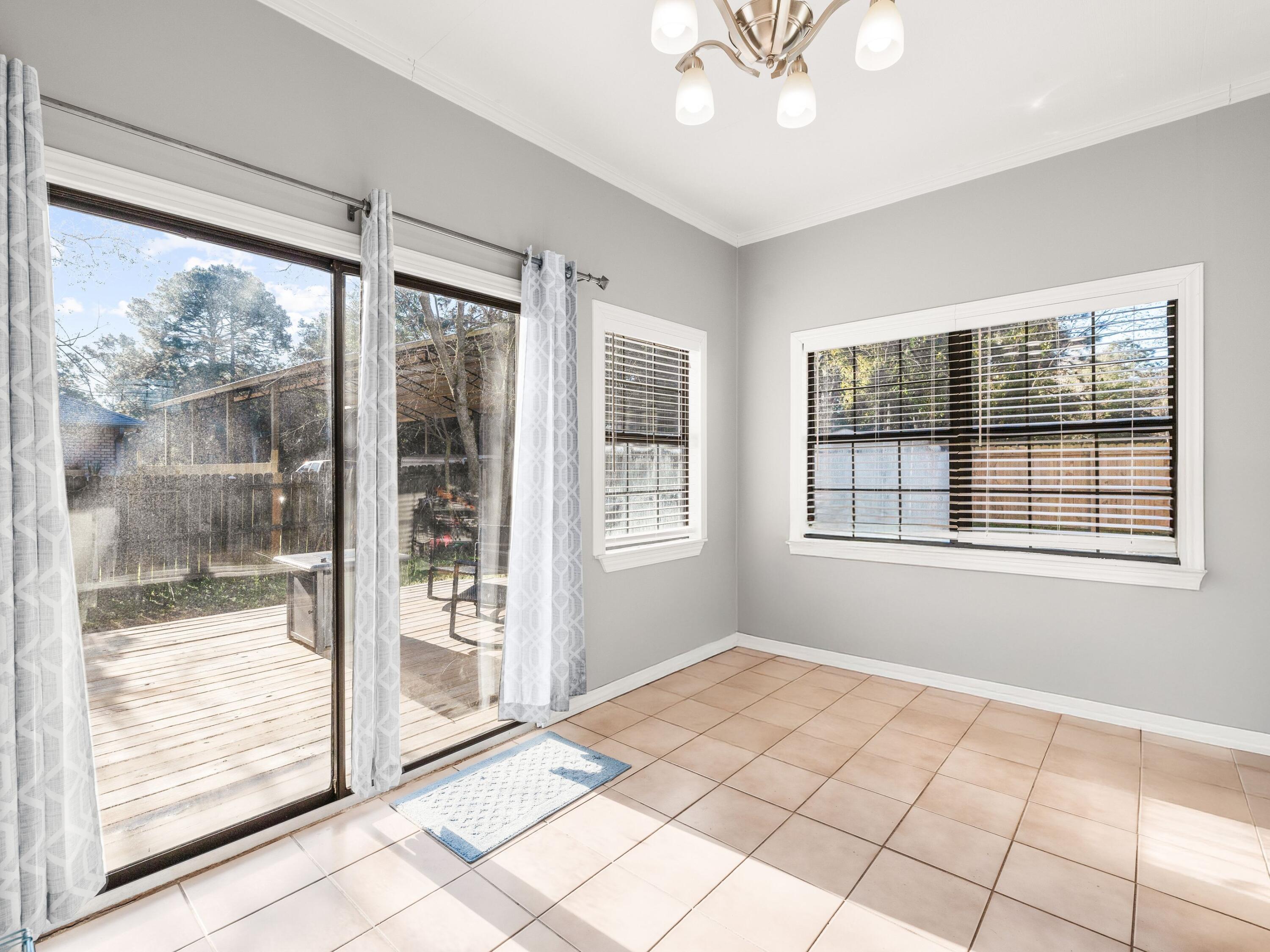 2554 Oleander Drive