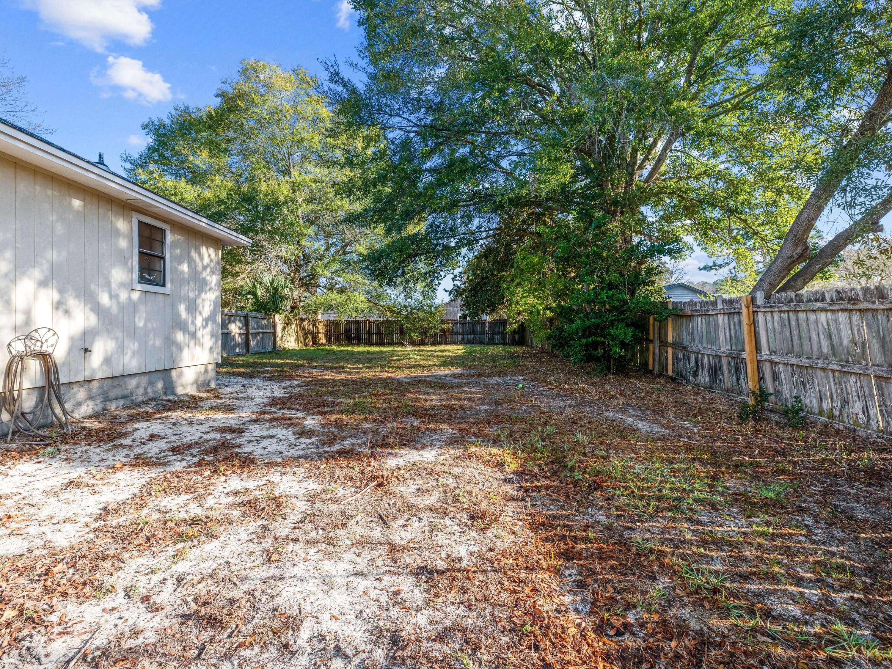 2554 Oleander Drive