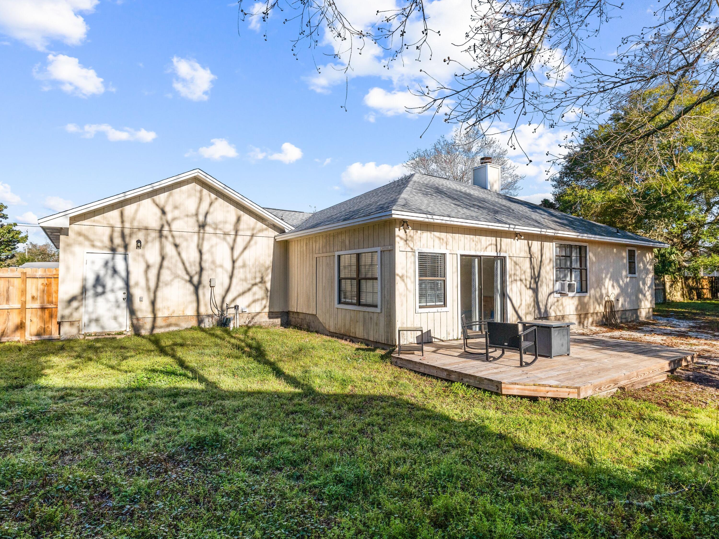 2554 Oleander Drive