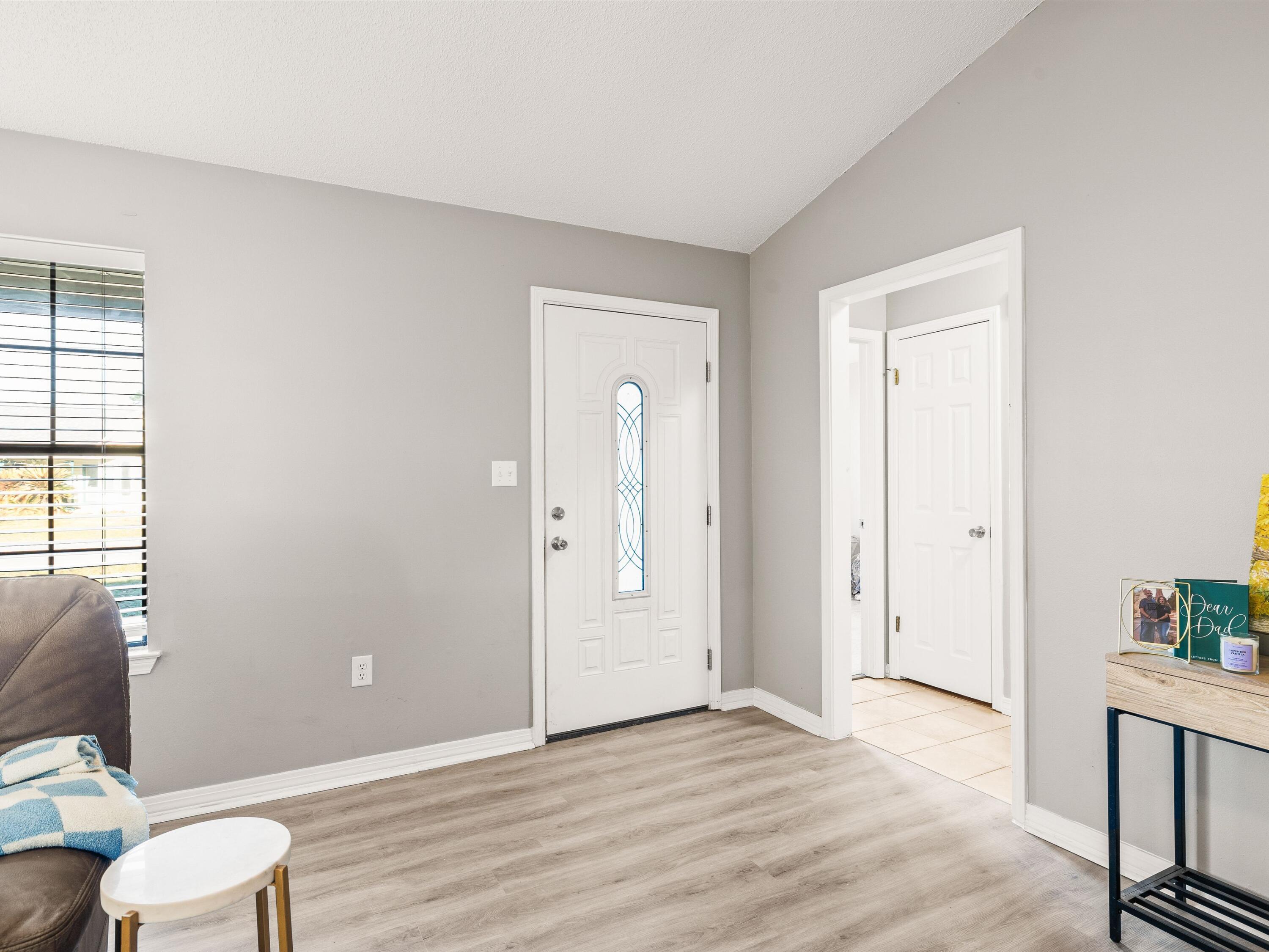 2554 Oleander Drive