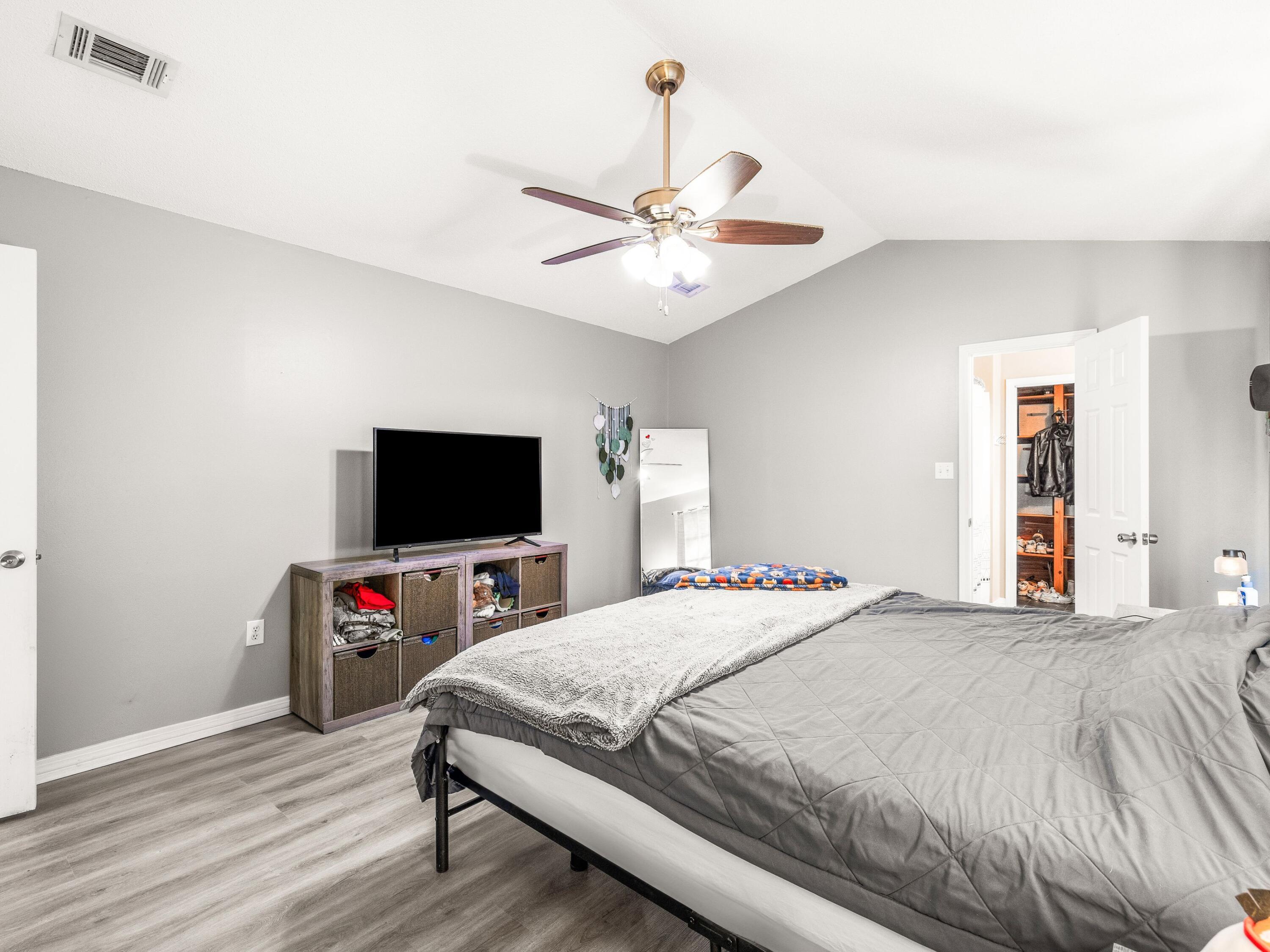2554 Oleander Drive
