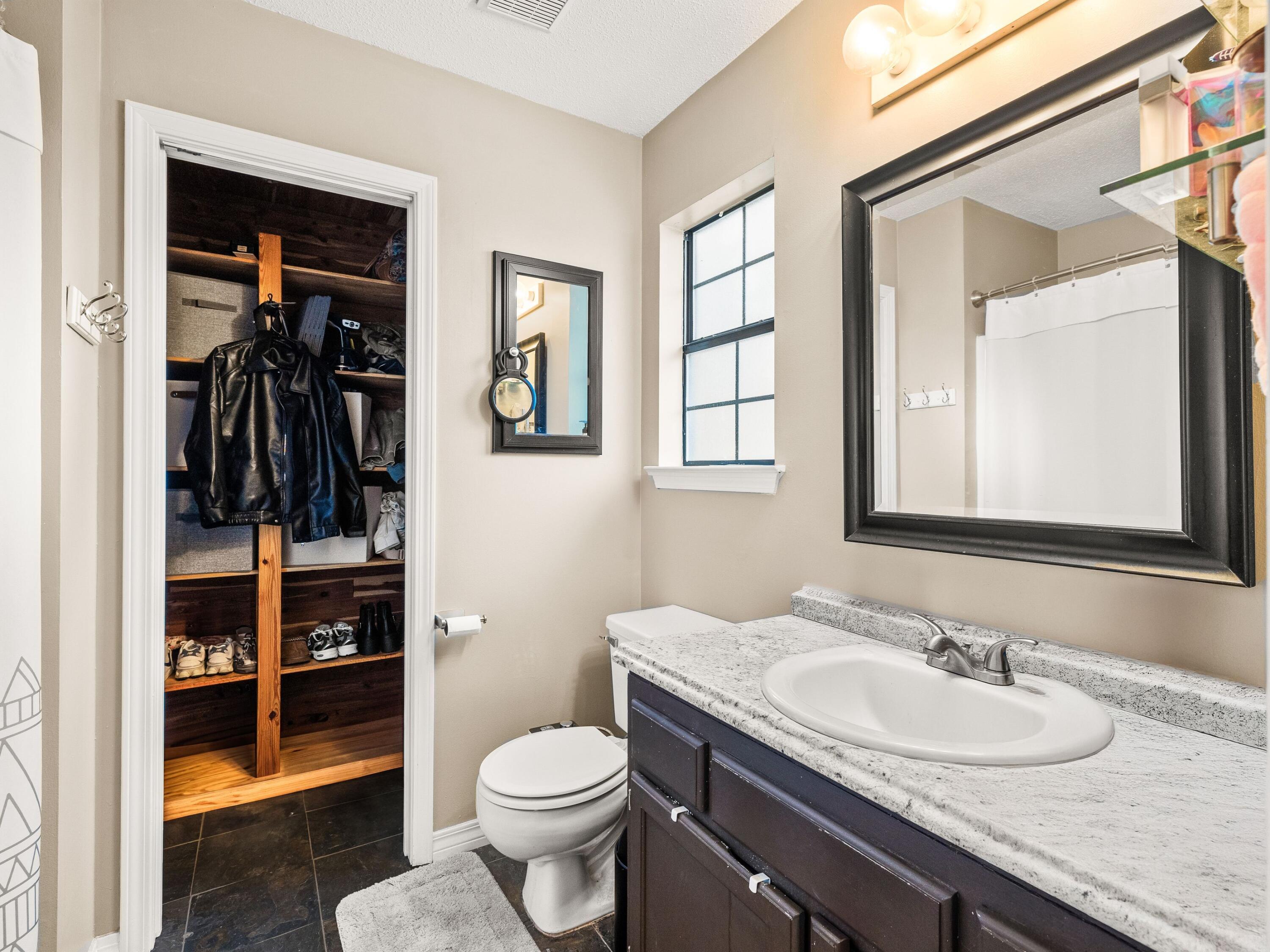 2554 Oleander Drive