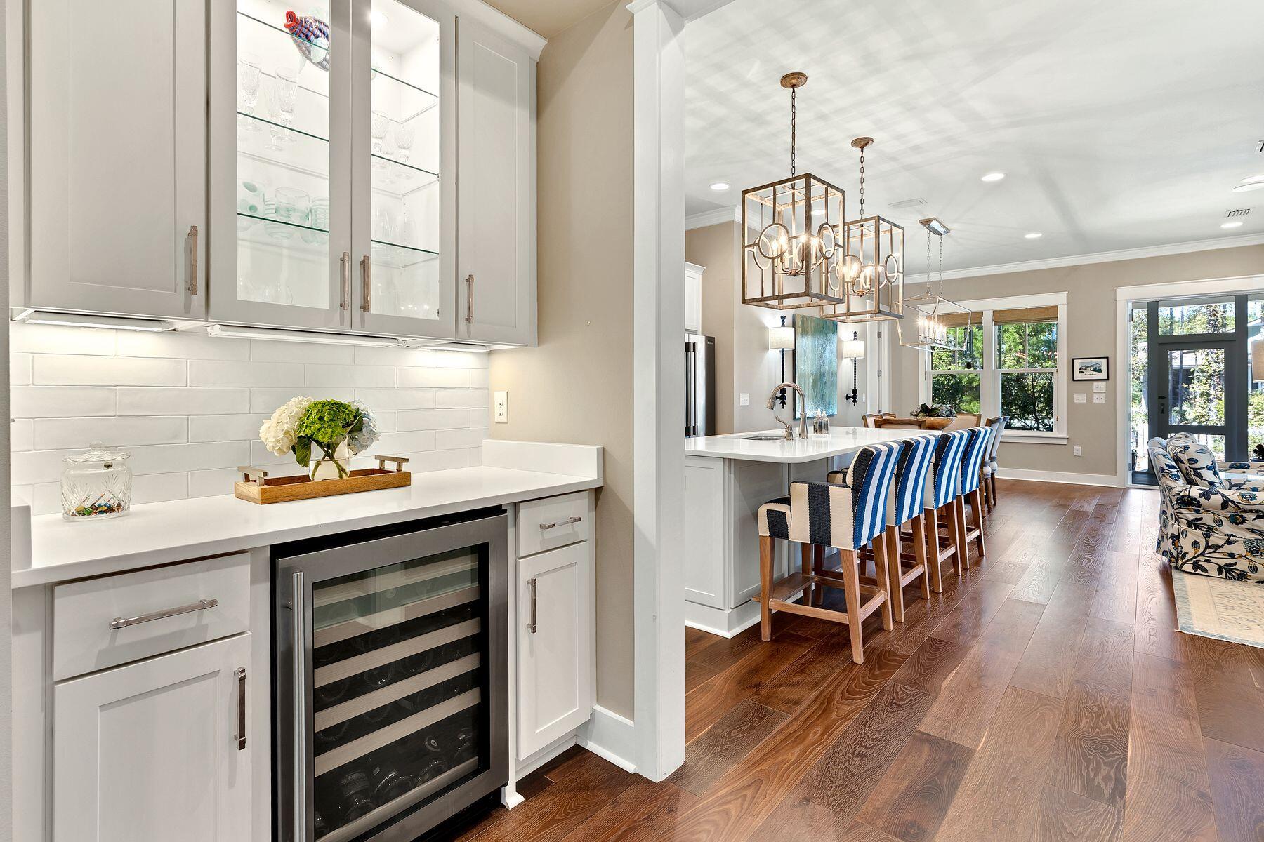 150 Medley Street