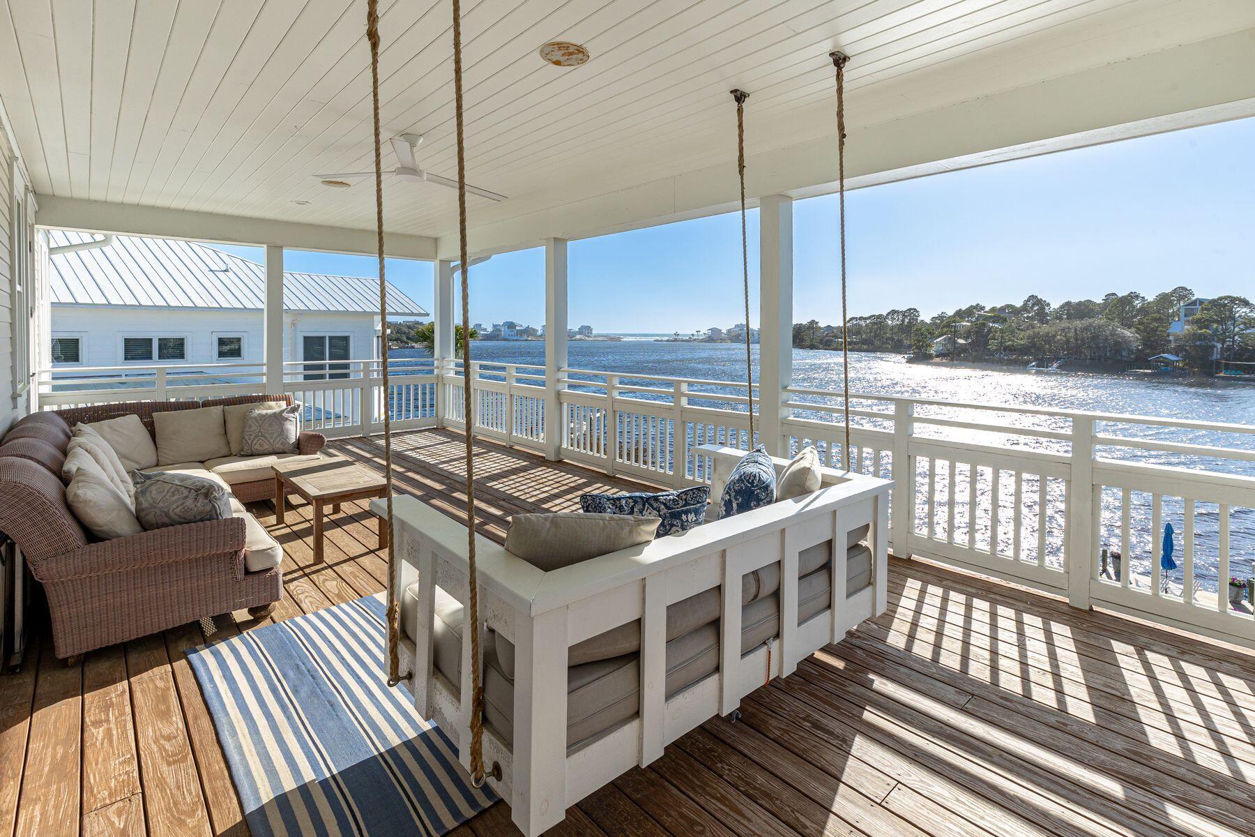 70 Lake Pointe Drive