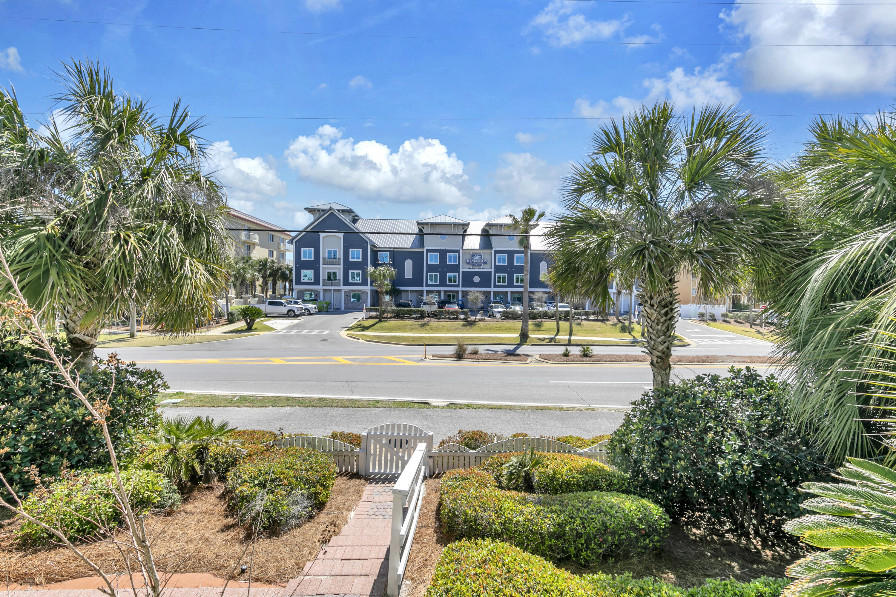 2719 Scenic Hwy 98