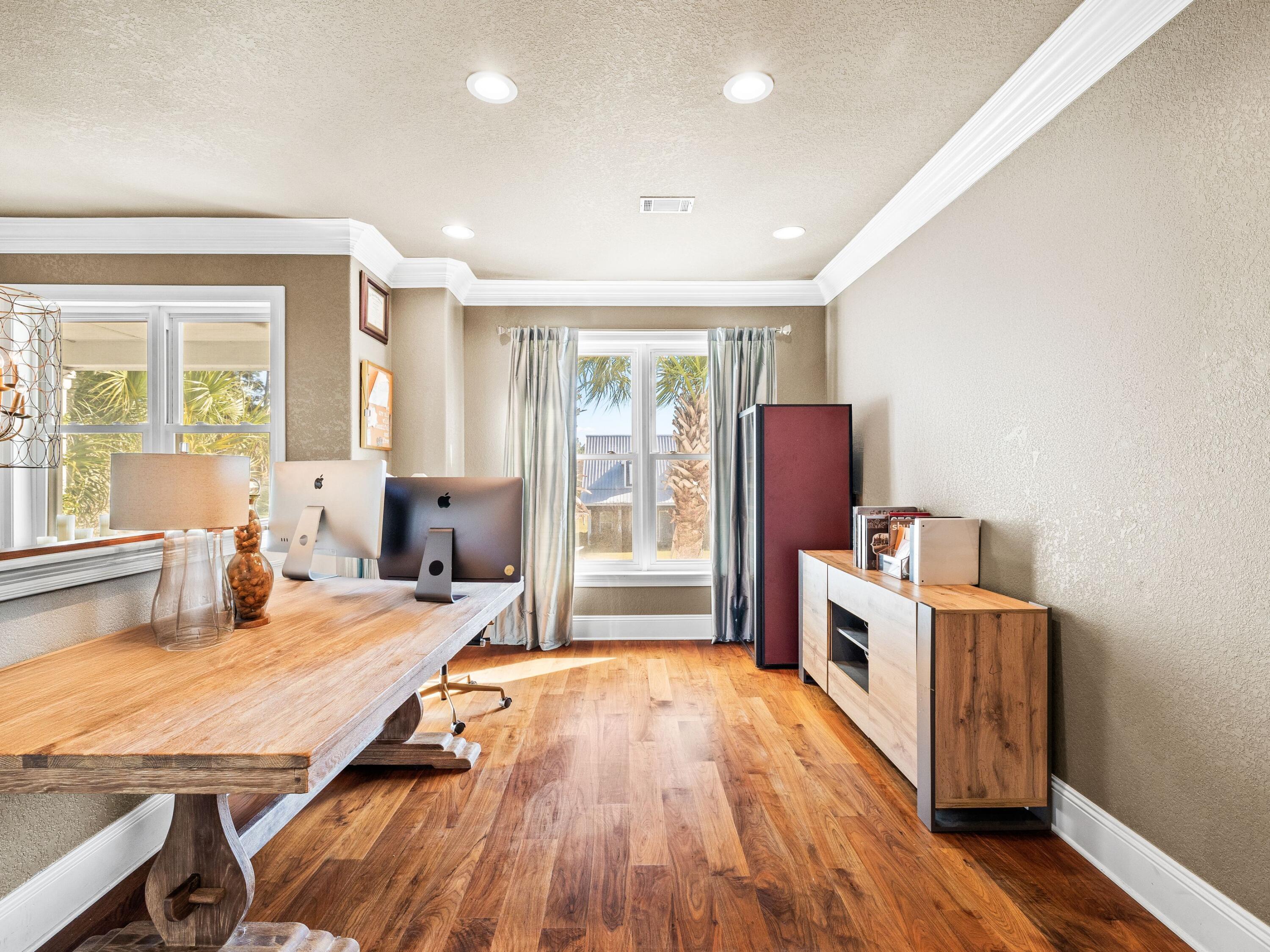 86 River Circle