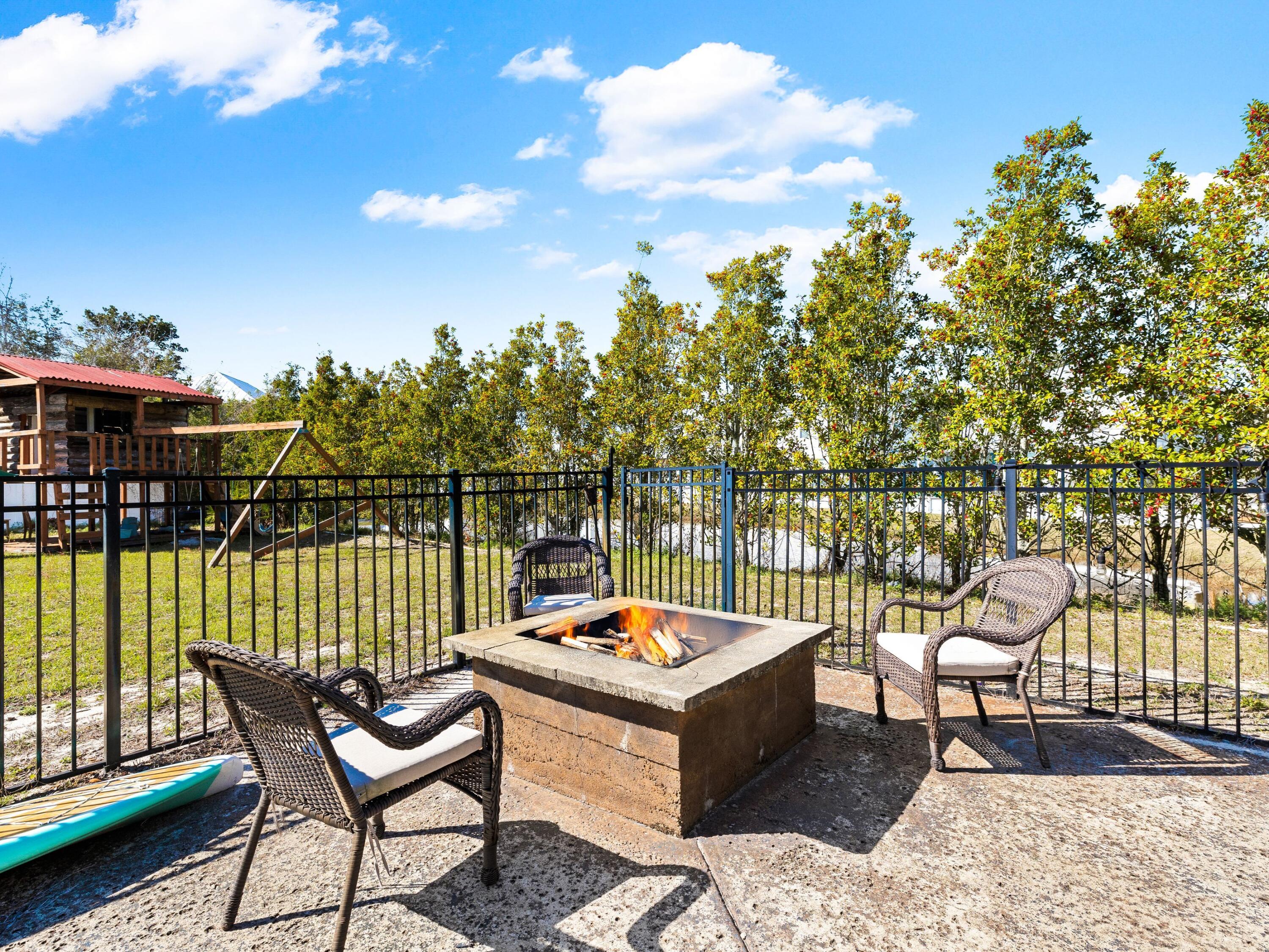 86 River Circle