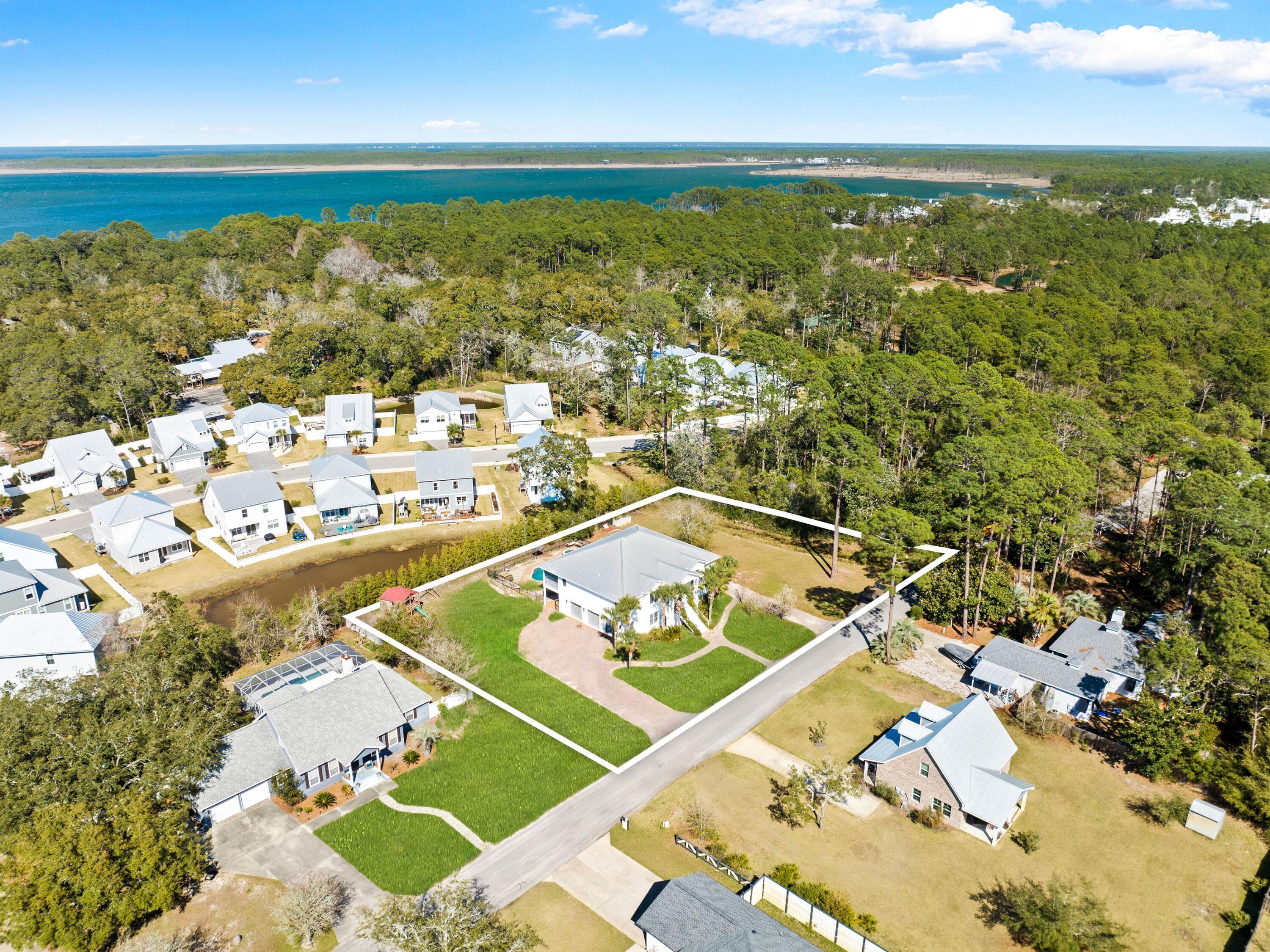 86 River Circle