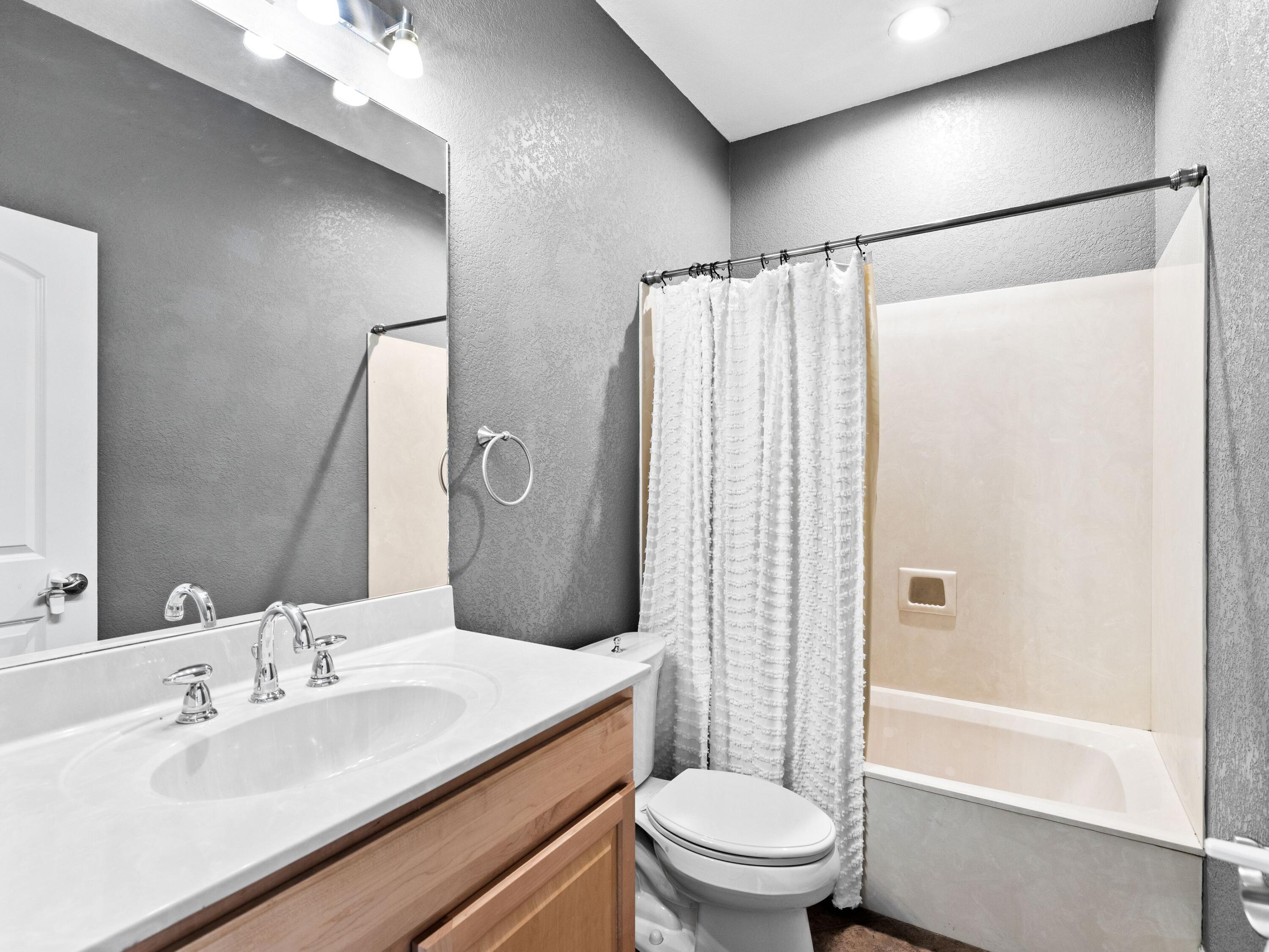 86 River Circle