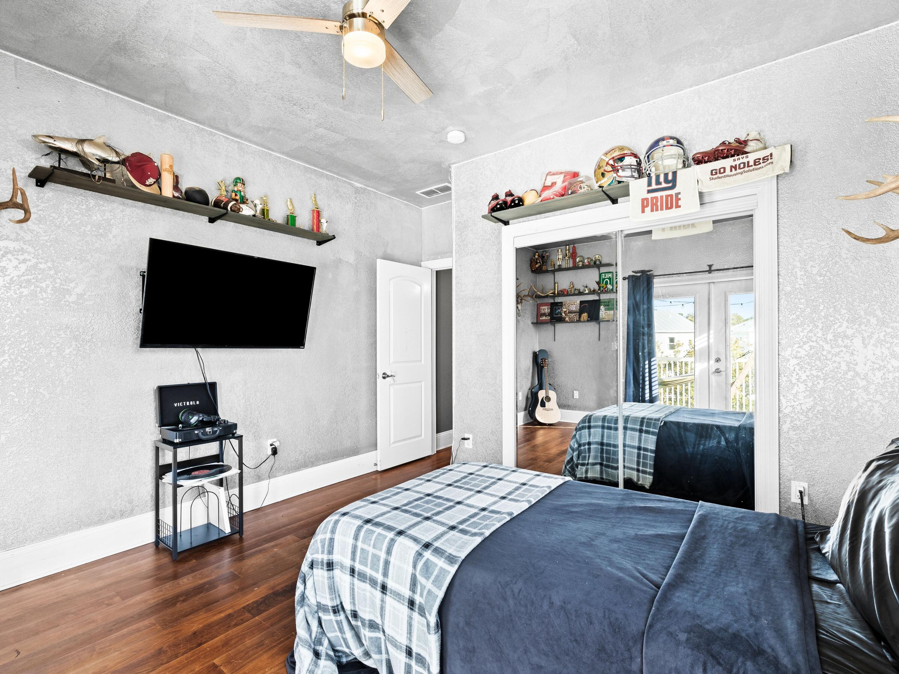 86 River Circle