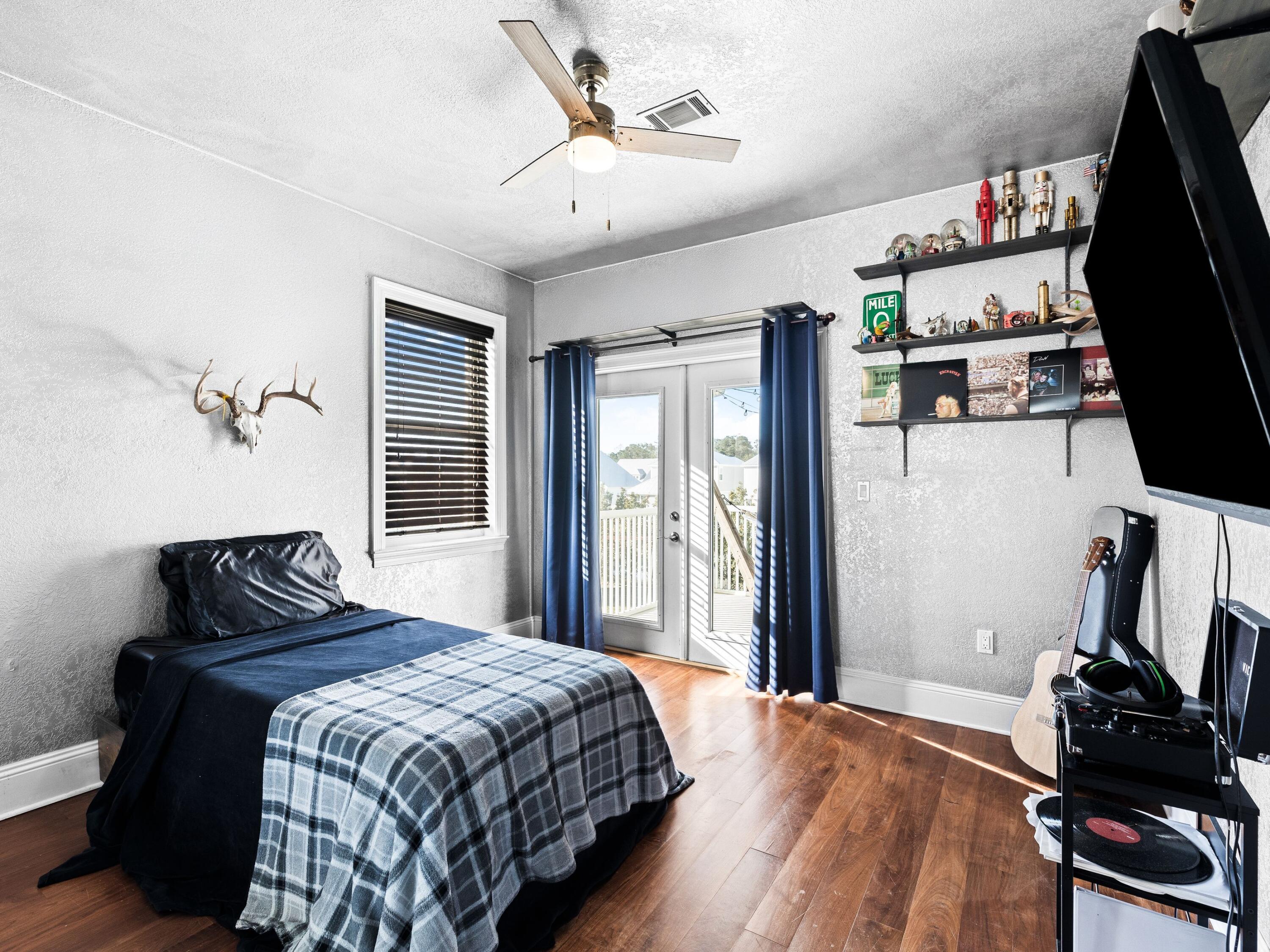 86 River Circle